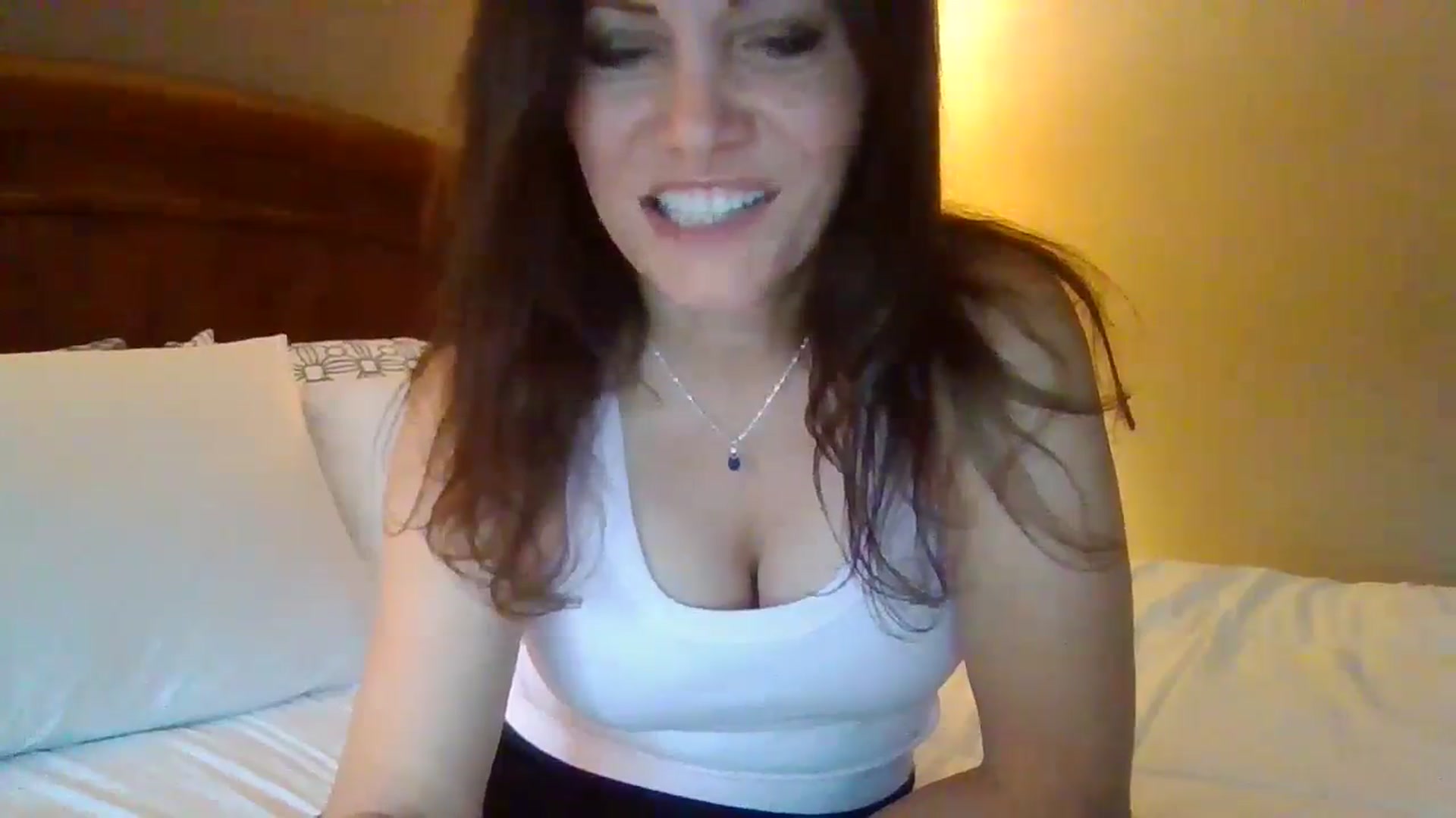 Gallery image thumbnail from LVDOLL's myfreecams stream on, 06/20/2024, 02:45 image 19 of 20