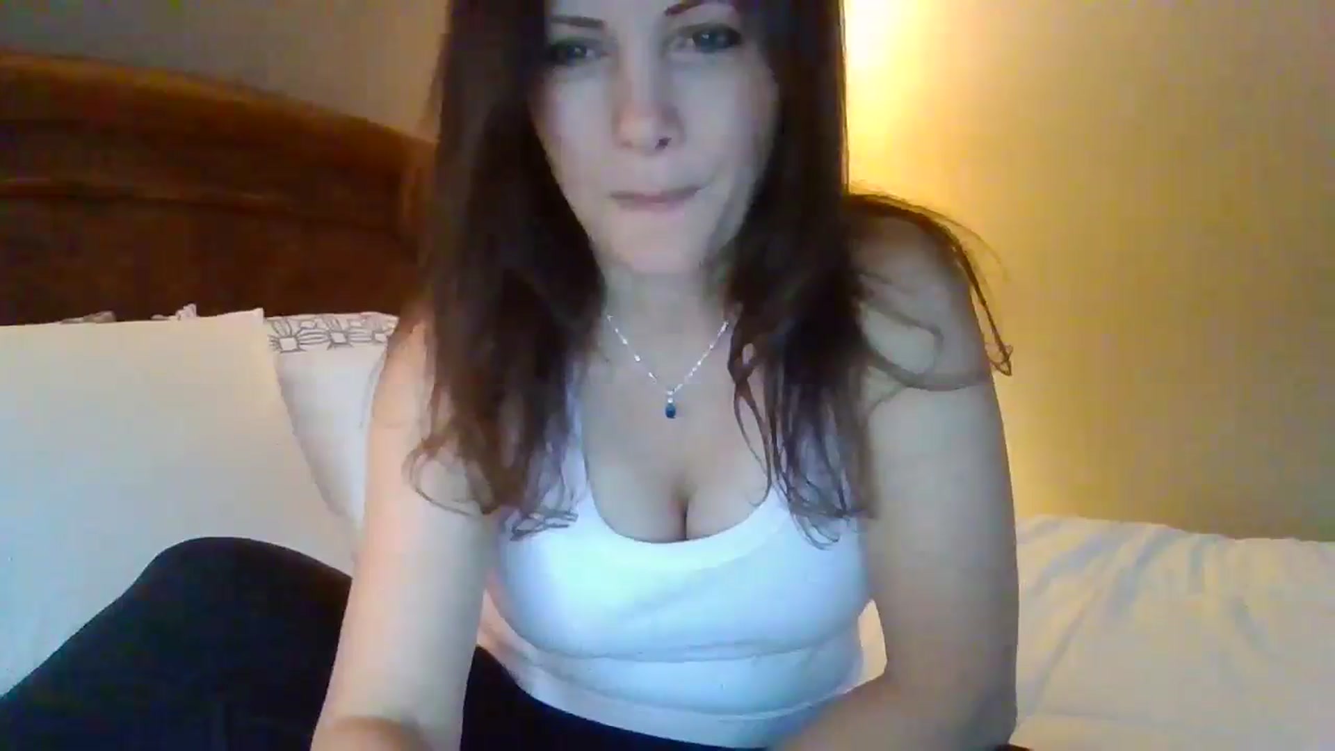 Gallery image thumbnail from LVDOLL's myfreecams stream on, 06/20/2024, 02:45 image 20 of 20