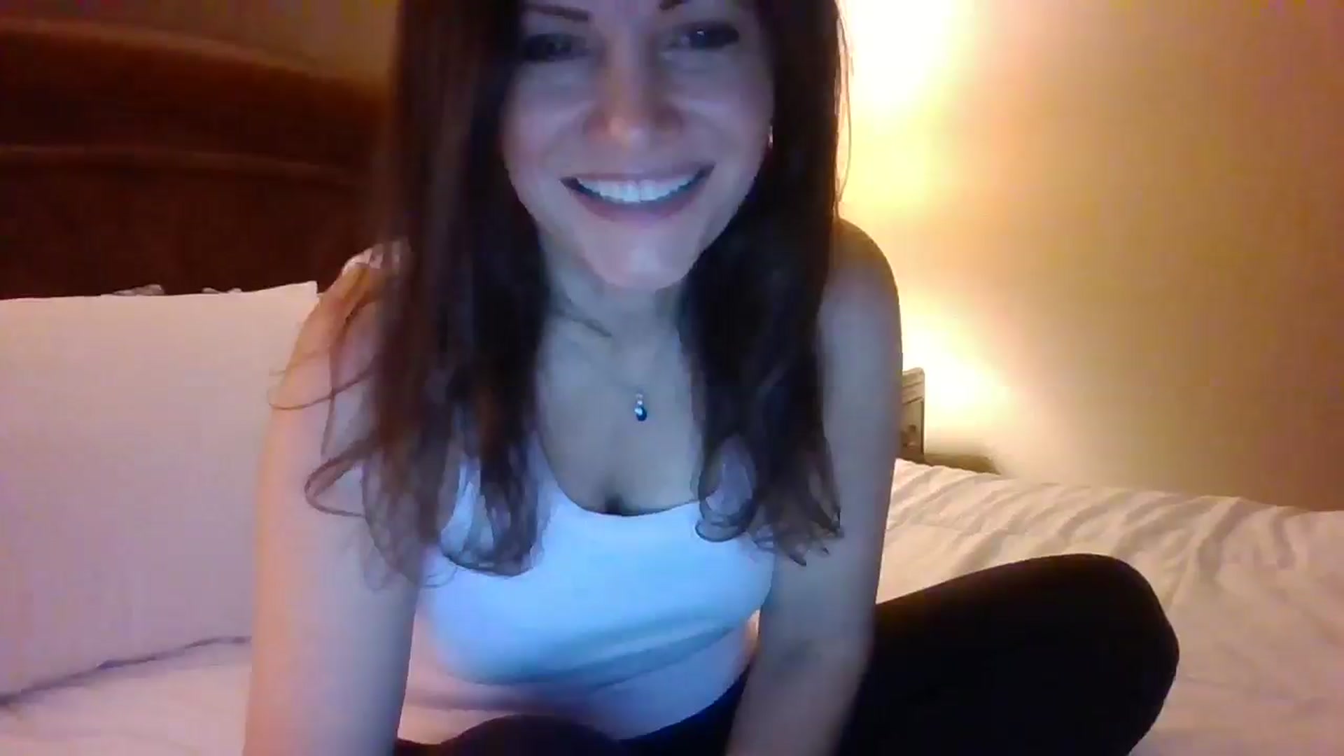 Gallery image thumbnail from LVDOLL's myfreecams stream on, 06/20/2024, 03:44 image 19 of 20