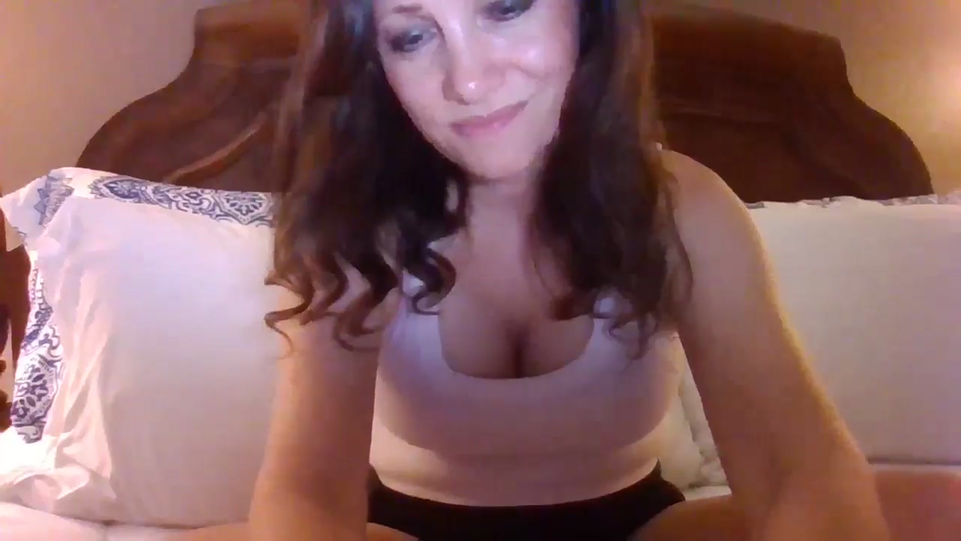 Gallery image thumbnail from LVDOLL's myfreecams stream on, 07/01/2024, 04:51 image 4 of 20