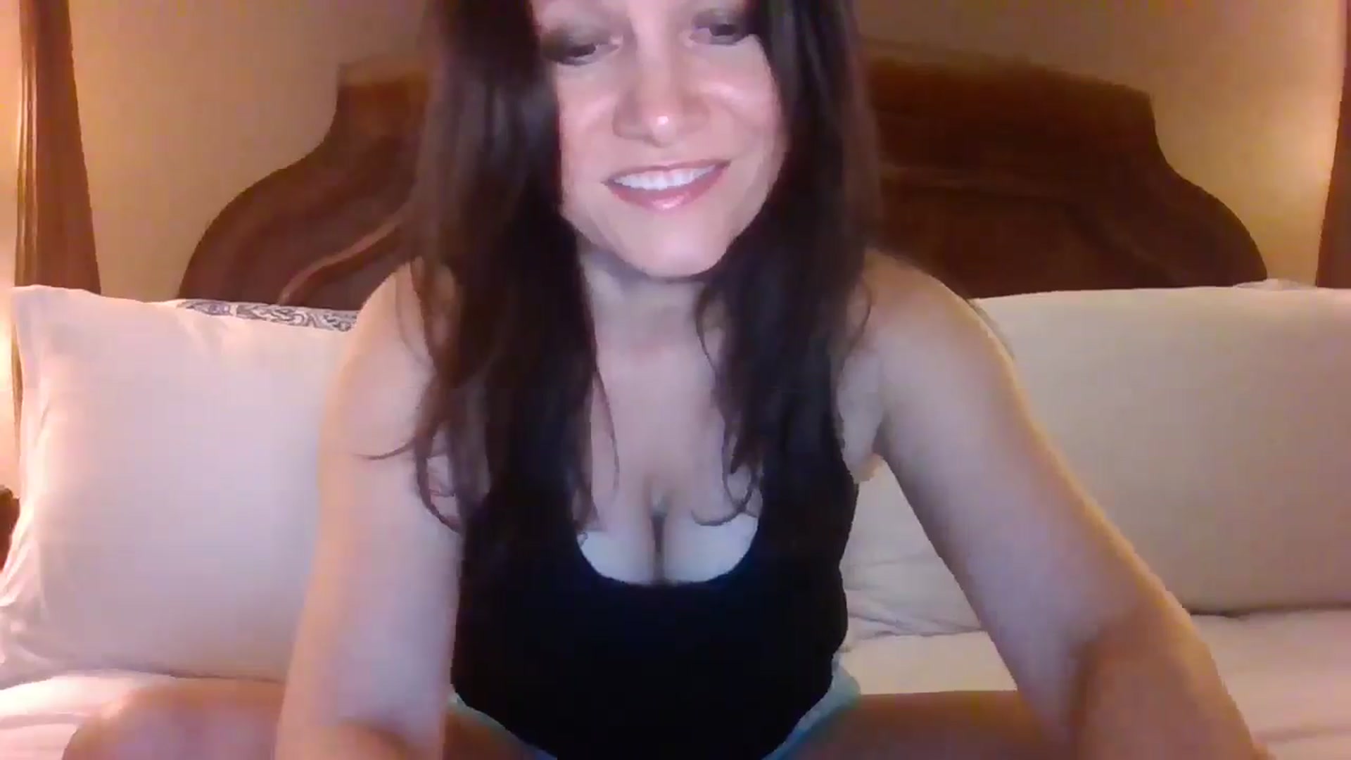 Gallery image thumbnail from LVDOLL's myfreecams stream on, 07/03/2024, 04:23 image 10 of 20