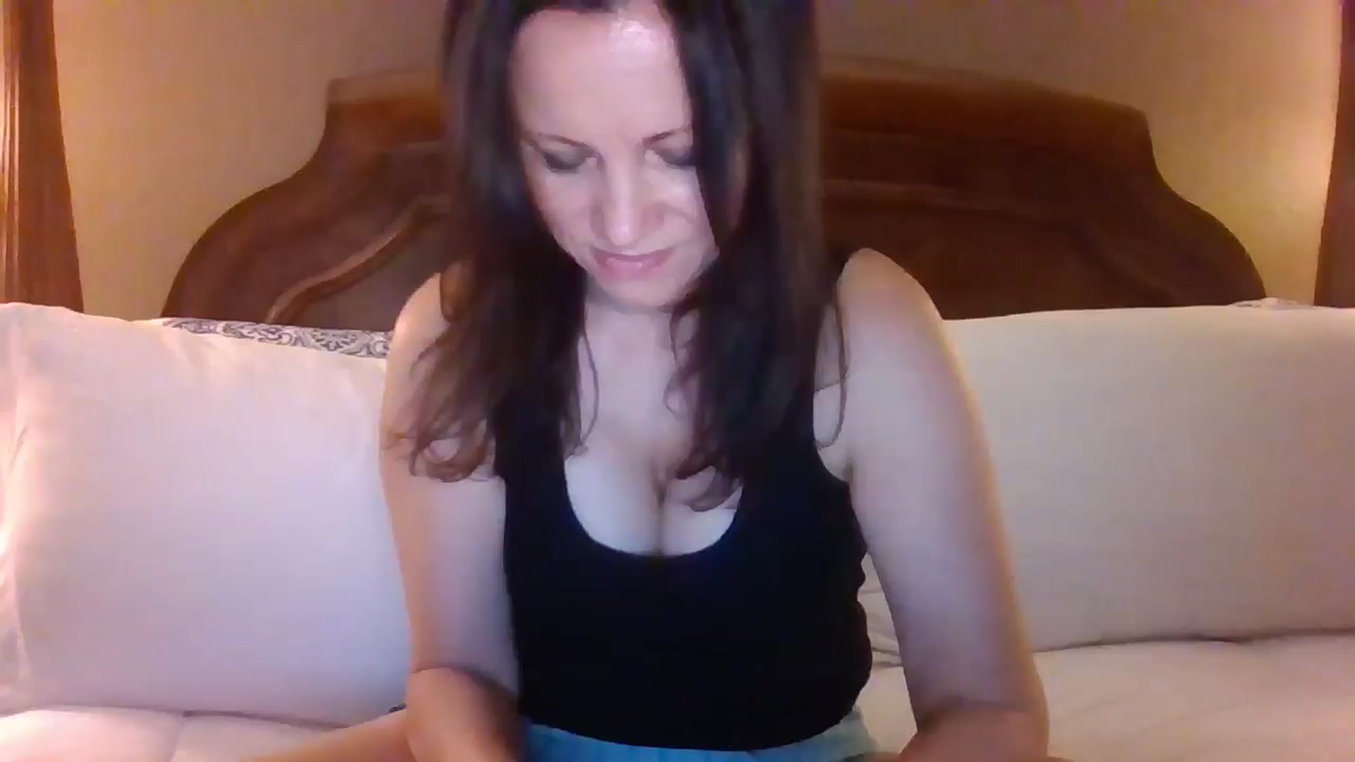 Gallery image thumbnail from LVDOLL's myfreecams stream on, 07/03/2024, 04:23 image 16 of 20