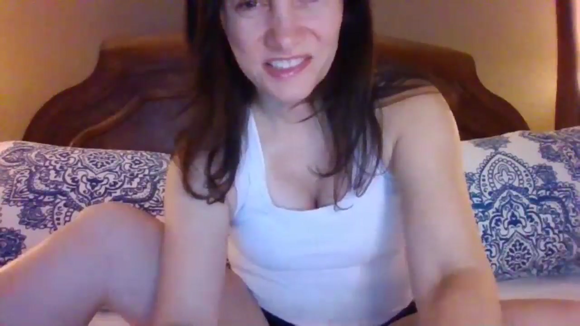 Gallery image thumbnail from LVDOLL's myfreecams stream on, 07/12/2024, 04:06 image 19 of 20
