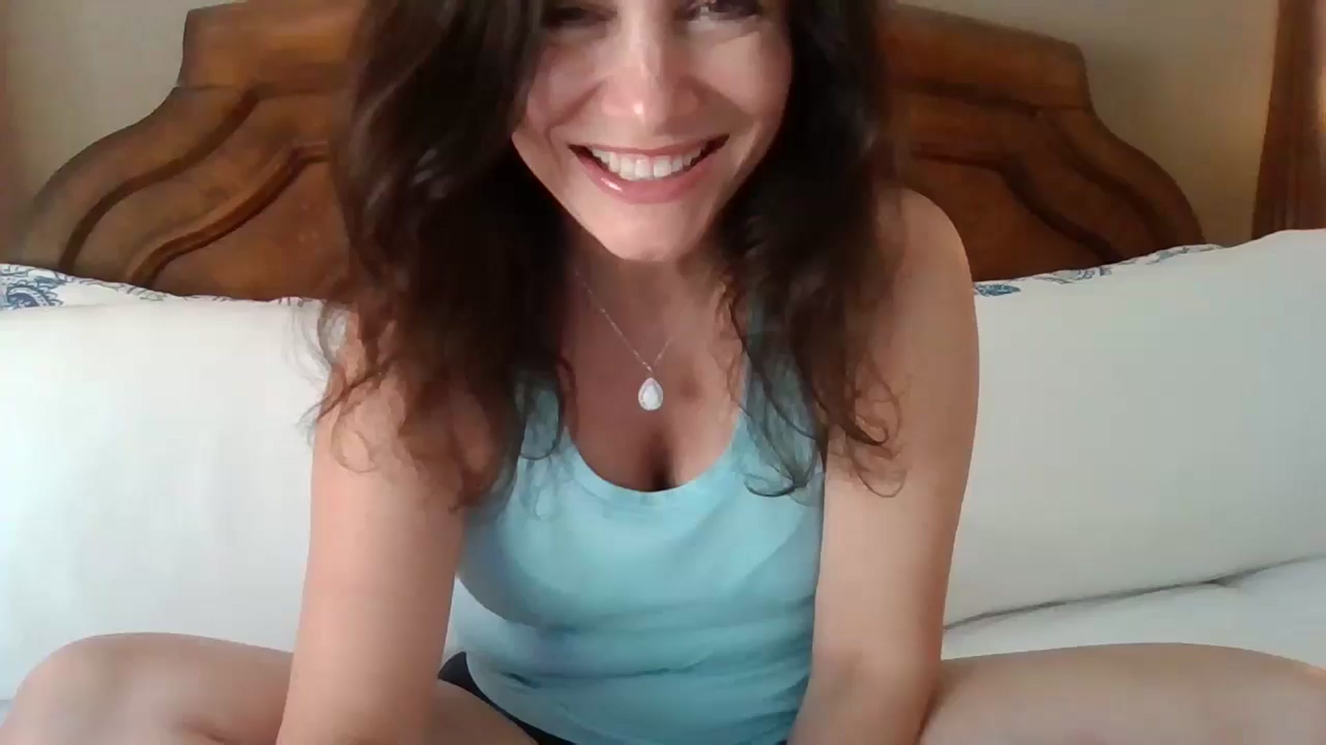 Gallery image thumbnail from LVDOLL's myfreecams stream on, 07/15/2024, 20:15 image 5 of 20