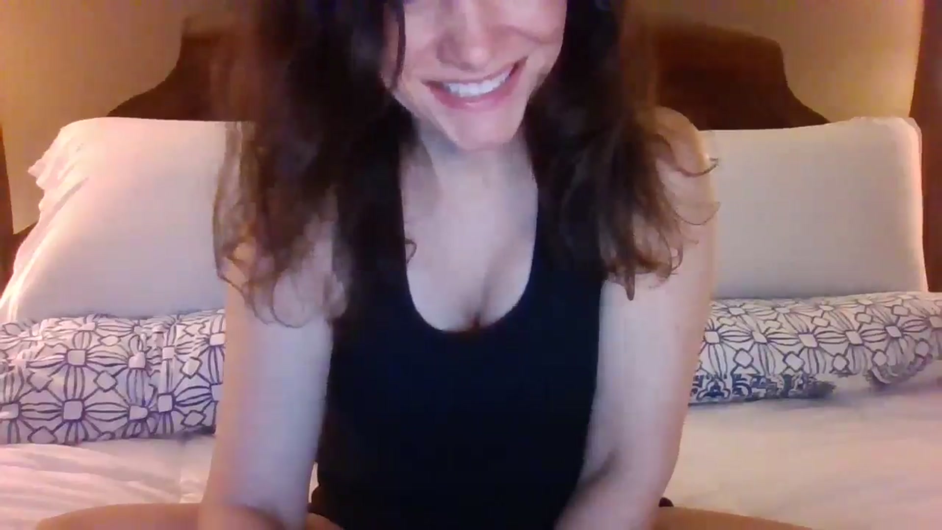Gallery image thumbnail from LVDOLL's myfreecams stream on, 07/16/2024, 06:13 image 14 of 20