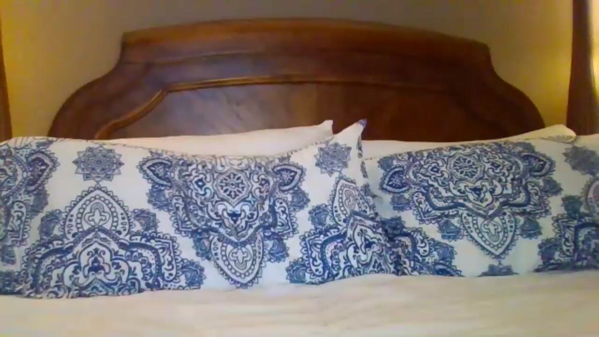 Gallery image thumbnail from LVDOLL's myfreecams stream on, 07/17/2024, 04:48 image 15 of 20