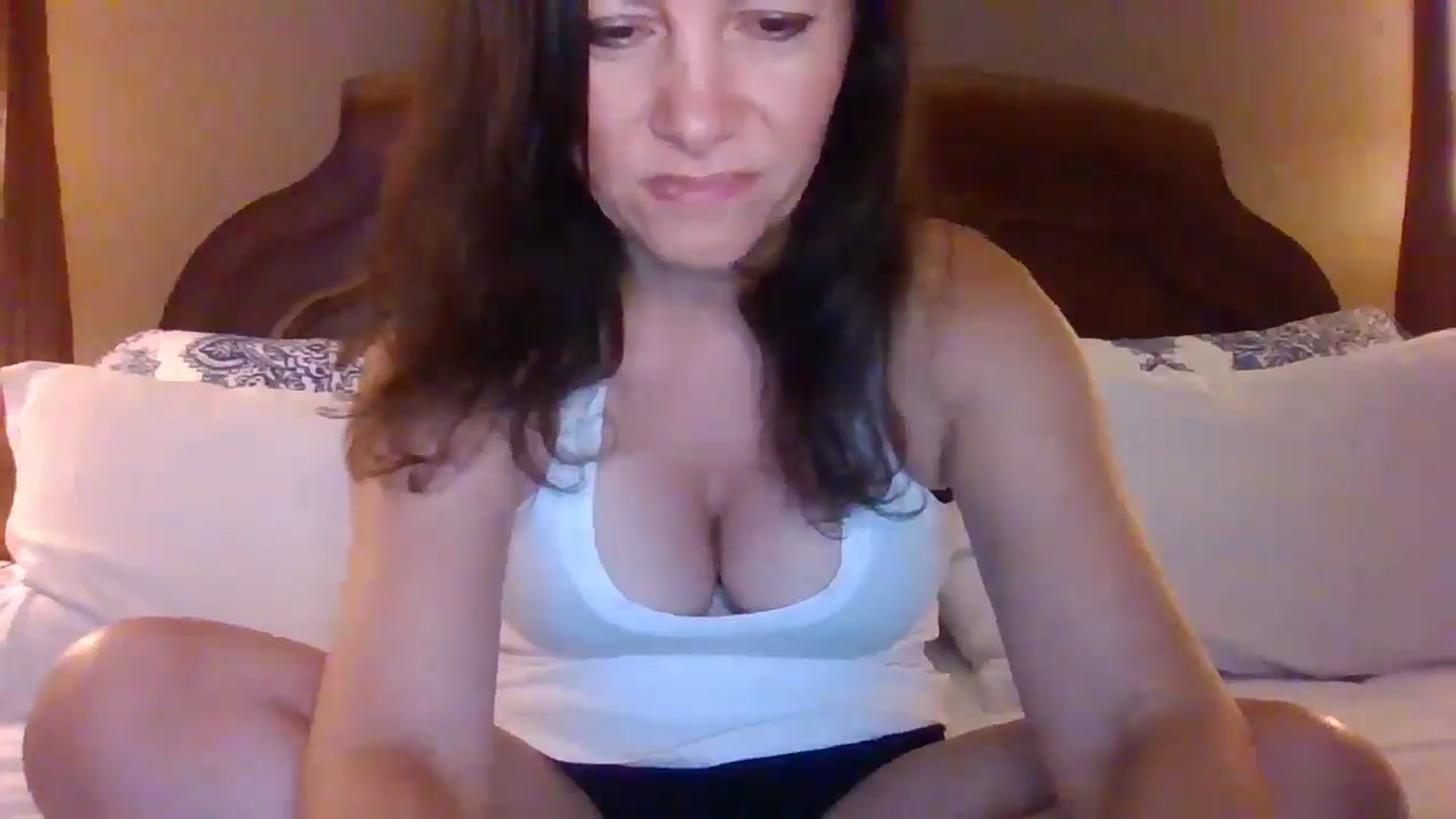 Gallery image thumbnail from LVDOLL's myfreecams stream on, 07/23/2024, 05:14 image 10 of 20