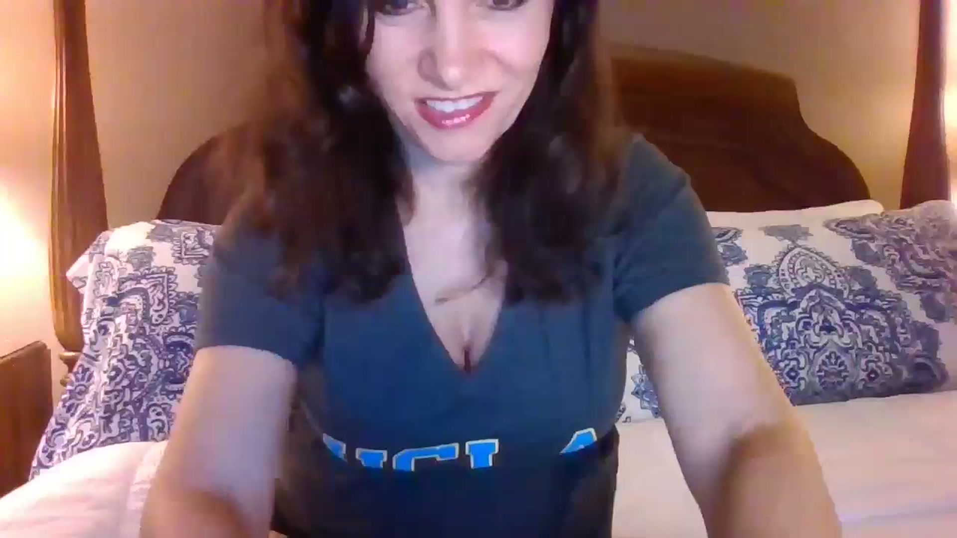 Gallery image thumbnail from LVDOLL's myfreecams stream on, 07/25/2024, 05:00 image 4 of 20