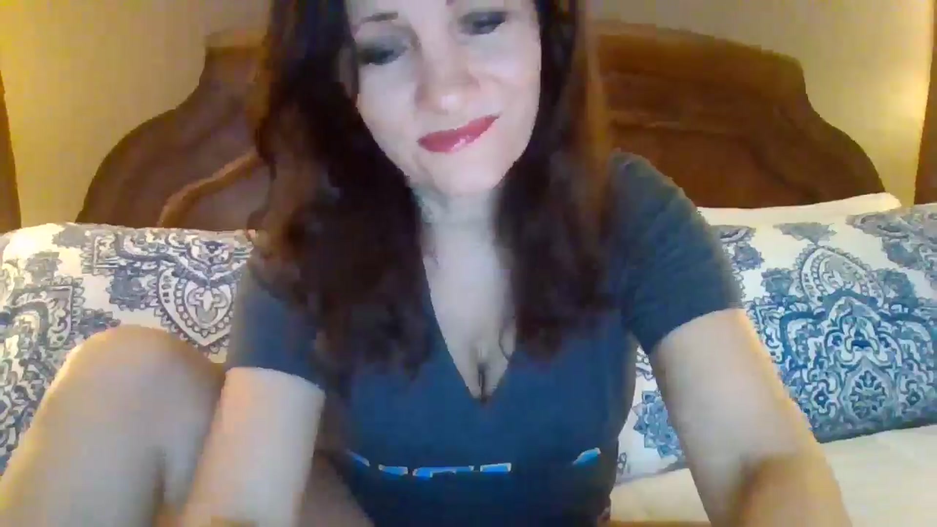 Gallery image thumbnail from LVDOLL's myfreecams stream on, 07/25/2024, 05:00 image 14 of 20