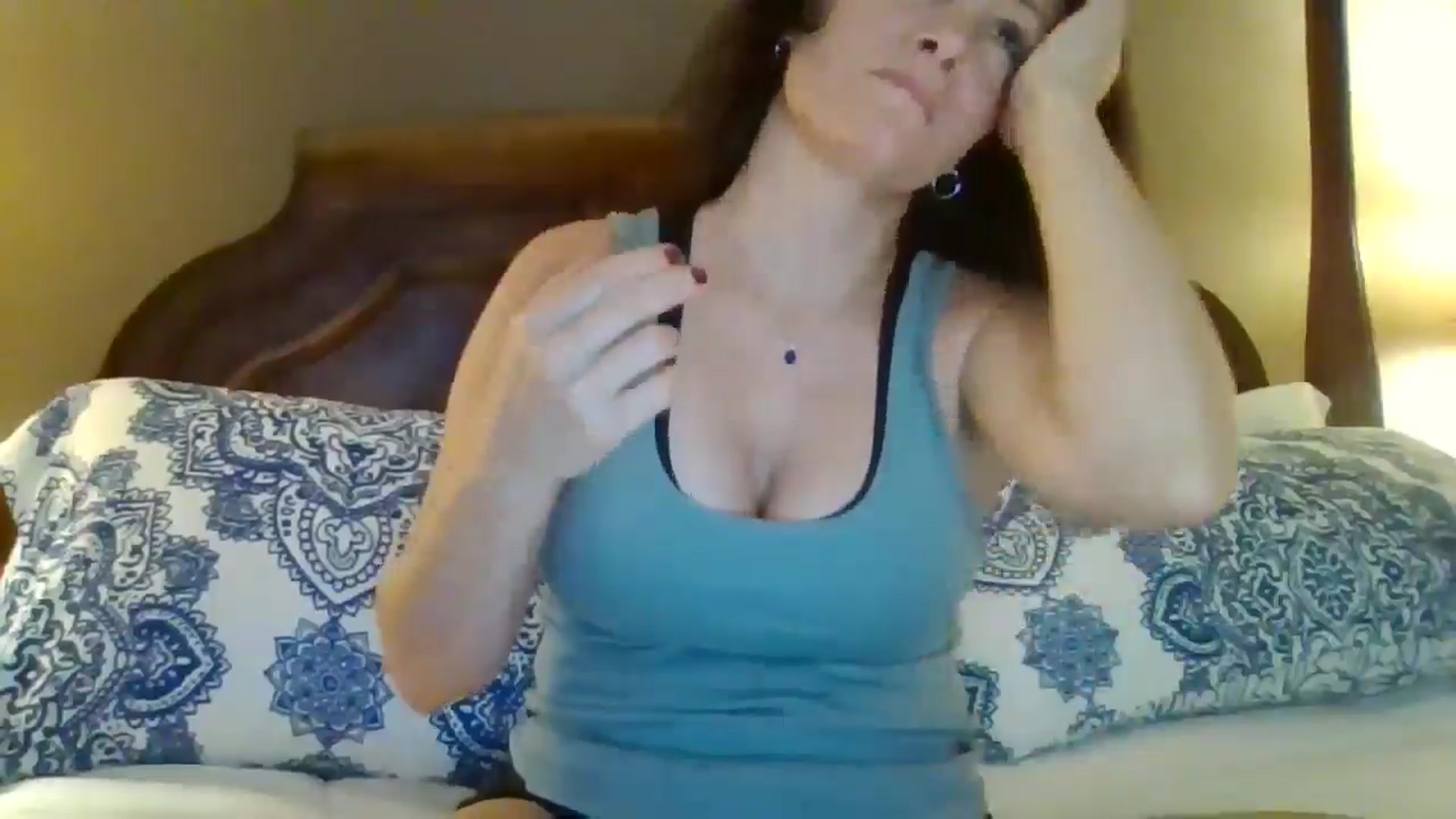 Gallery image thumbnail from LVDOLL's myfreecams stream on, 08/02/2024, 04:32 image 12 of 20