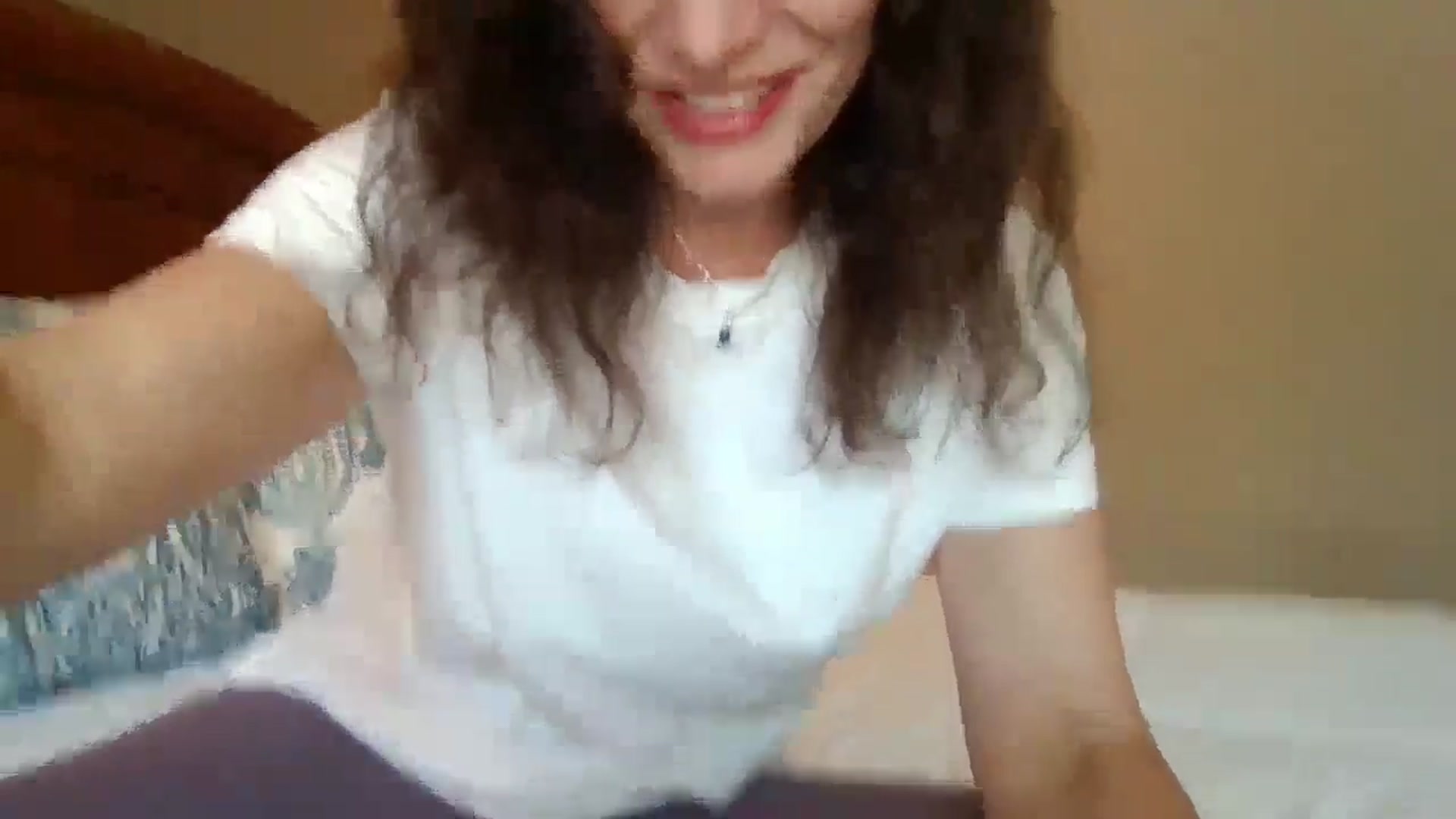 Gallery image thumbnail from LVDOLL's myfreecams stream on, 08/04/2024, 01:11 image 5 of 20