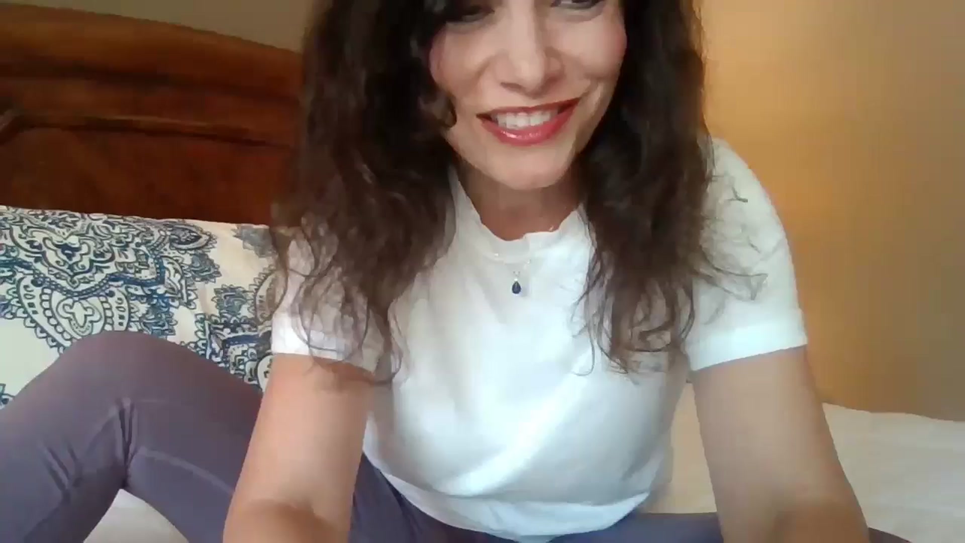 Gallery image thumbnail from LVDOLL's myfreecams stream on, 08/04/2024, 01:11 image 1 of 20