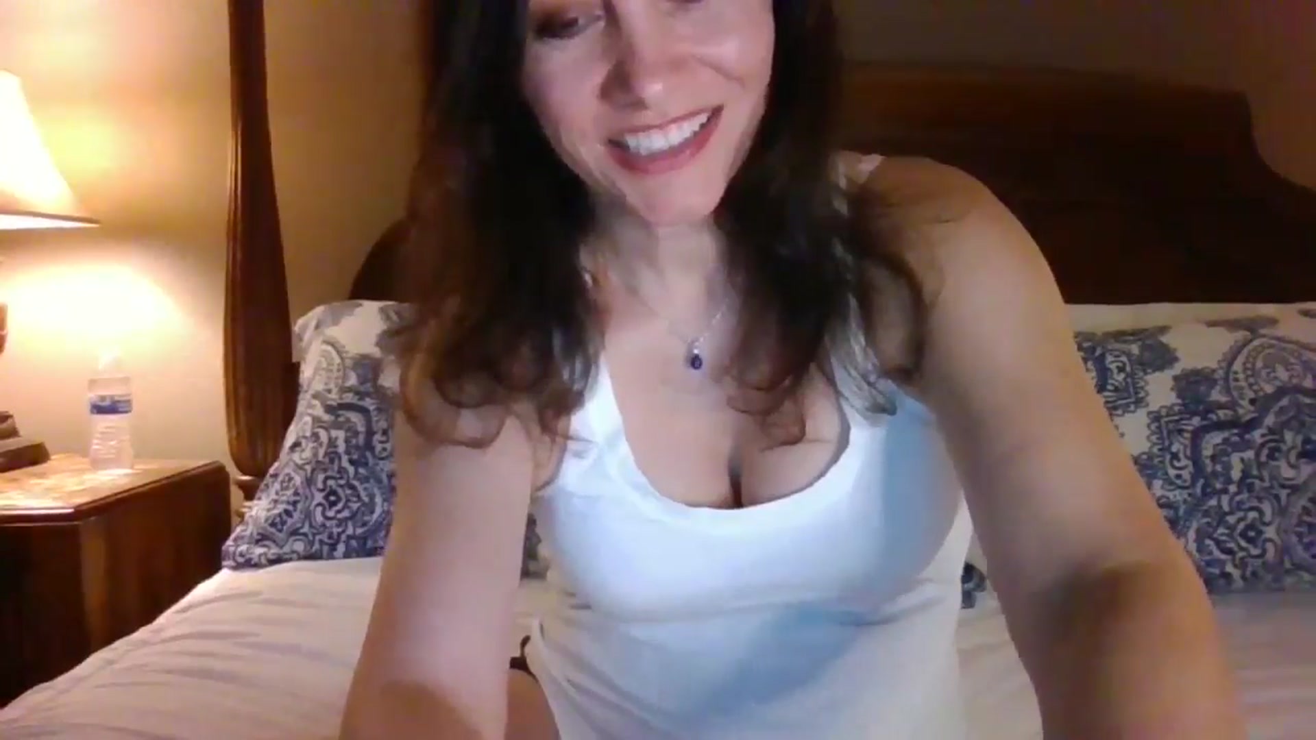 Gallery image thumbnail from LVDOLL's myfreecams stream on, 08/06/2024, 05:14 image 9 of 20