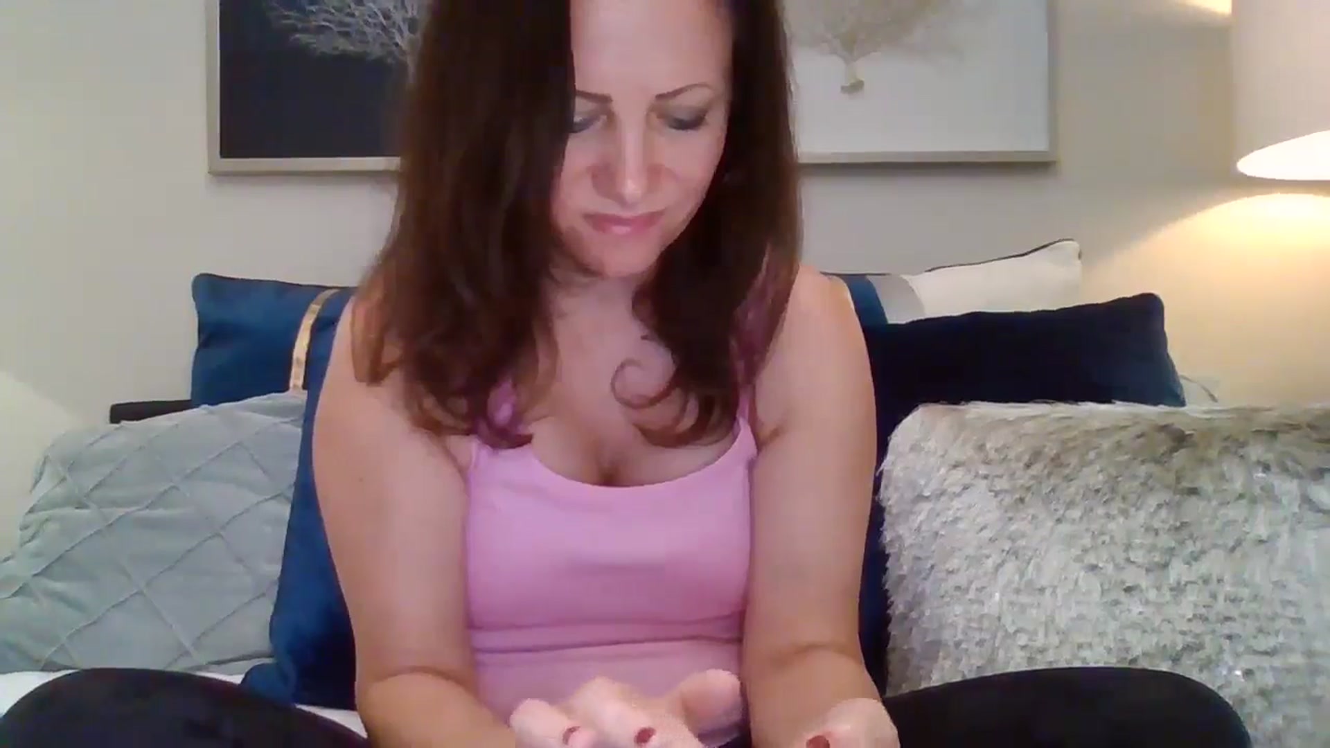 Gallery image thumbnail from LVDOLL's myfreecams stream on, 08/13/2024, 03:40 image 19 of 20