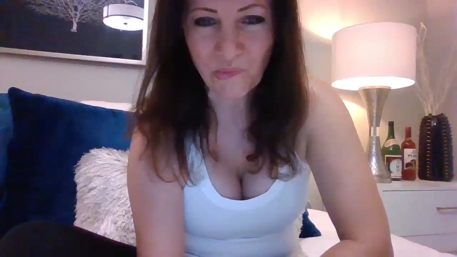 Gallery image thumbnail from LVDOLL's myfreecams stream on, 08/15/2024, 02:52 image 13 of 20