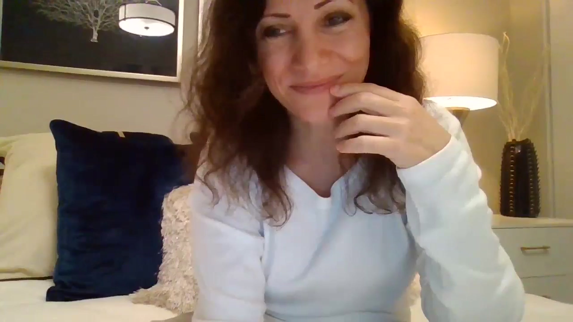 Gallery image thumbnail from LVDOLL's myfreecams stream on, 08/16/2024, 05:47 image 16 of 20