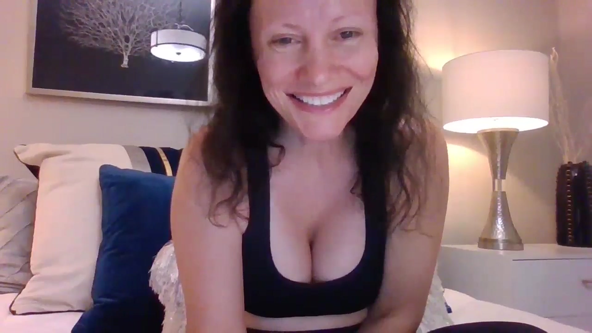 Gallery image thumbnail from LVDOLL's myfreecams stream on, 08/20/2024, 05:30 image 3 of 20