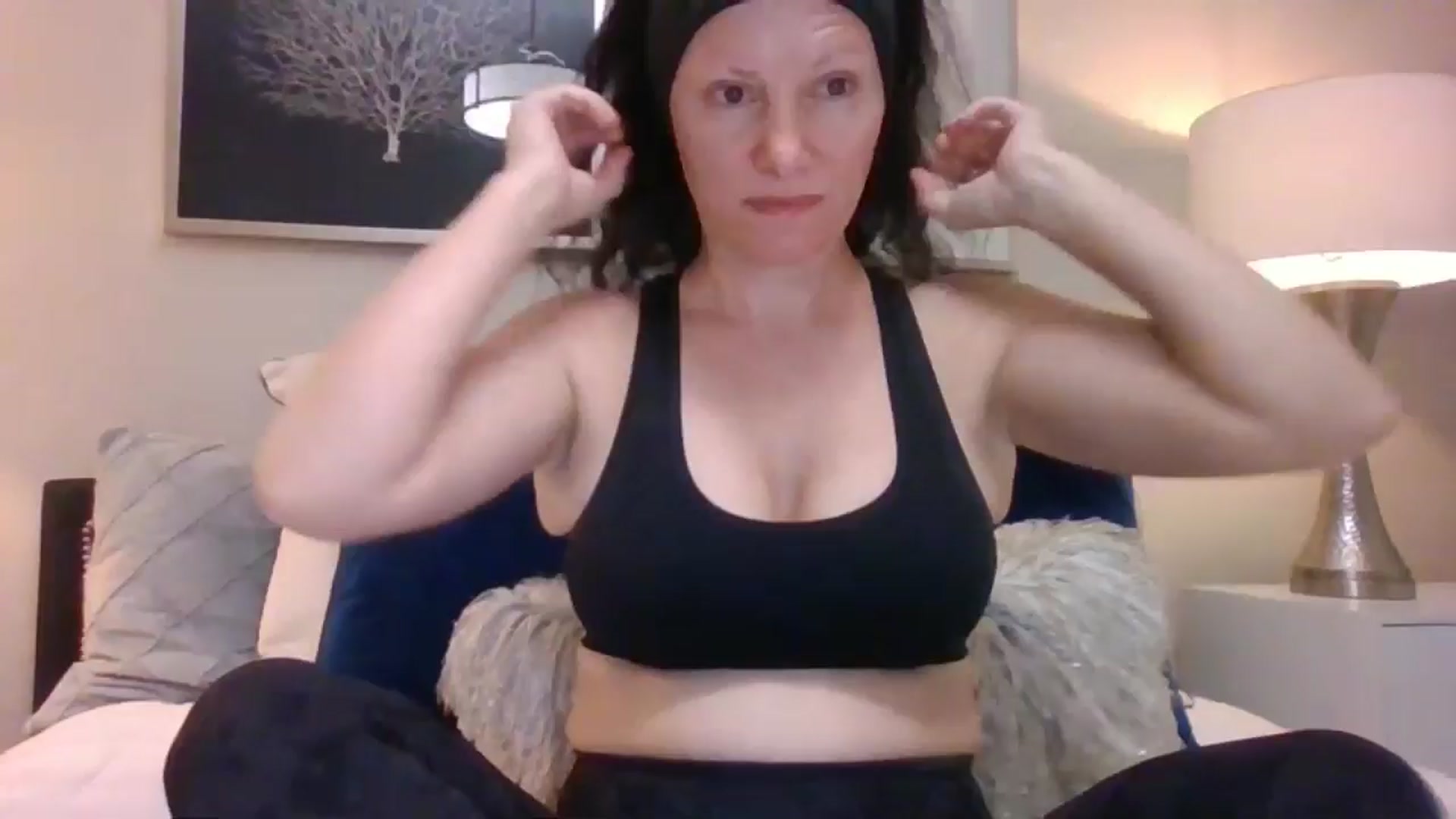 Gallery image thumbnail from LVDOLL's myfreecams stream on, 08/20/2024, 05:30 image 1 of 20