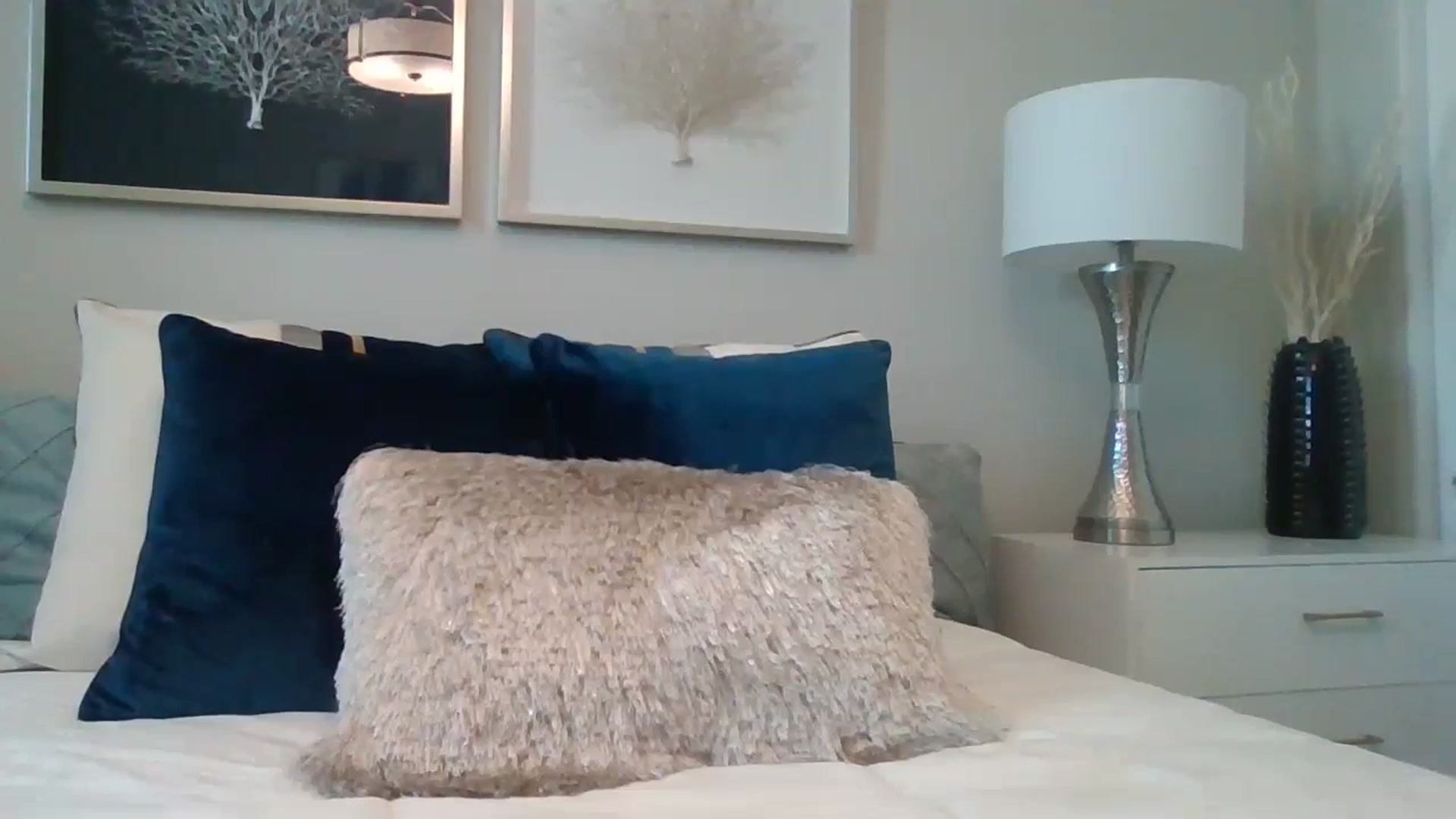Gallery image thumbnail from LVDOLL's myfreecams stream on, 08/21/2024, 19:29 image 8 of 20