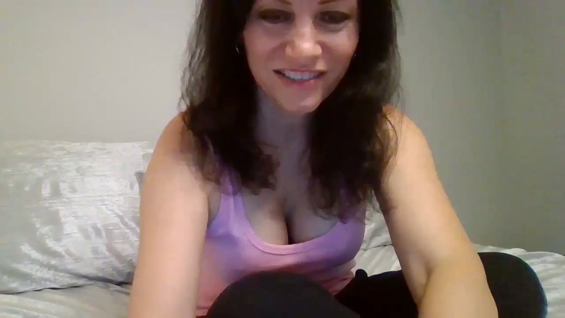 Gallery image thumbnail from LVDOLL's myfreecams stream on, 08/26/2024, 02:17 image 8 of 20