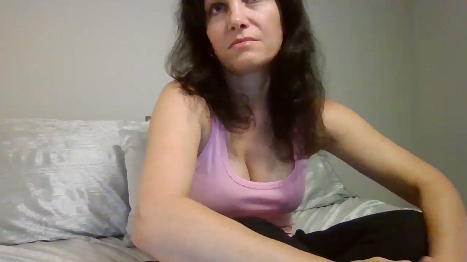 Gallery image thumbnail from LVDOLL's myfreecams stream on, 08/26/2024, 02:17 image 7 of 20