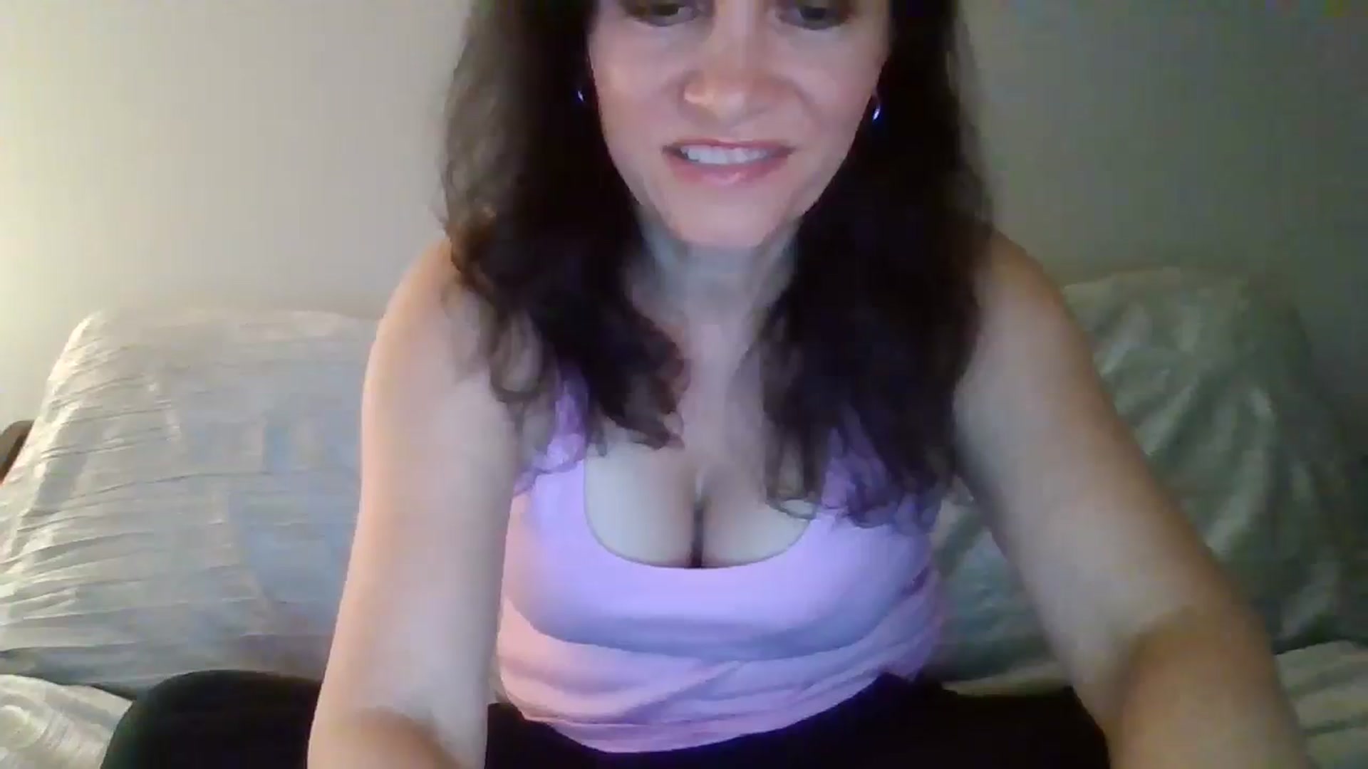 Gallery image thumbnail from LVDOLL's myfreecams stream on, 08/26/2024, 02:17 image 16 of 20