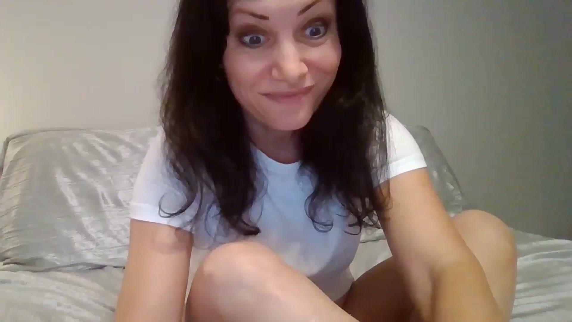 Gallery image thumbnail from LVDOLL's myfreecams stream on, 08/27/2024, 03:43 image 6 of 20