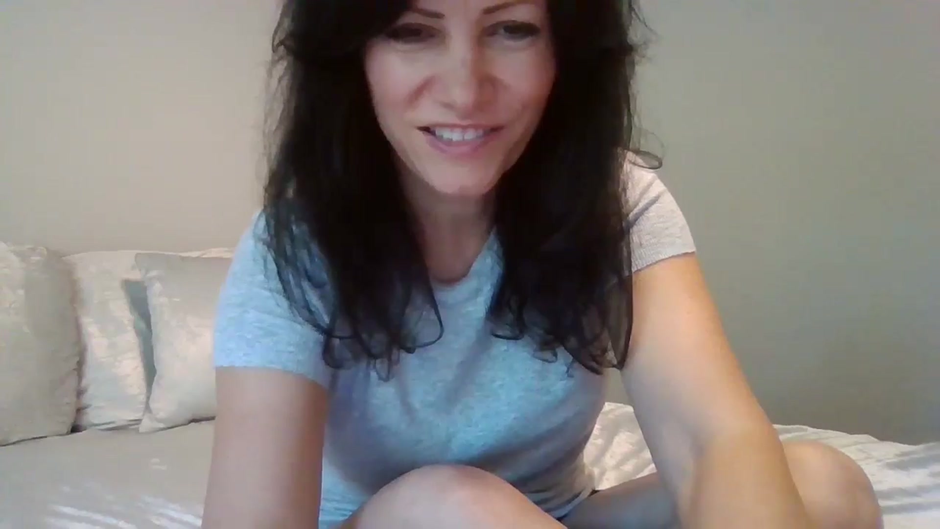 Gallery image thumbnail from LVDOLL's myfreecams stream on, 08/27/2024, 20:00 image 10 of 20