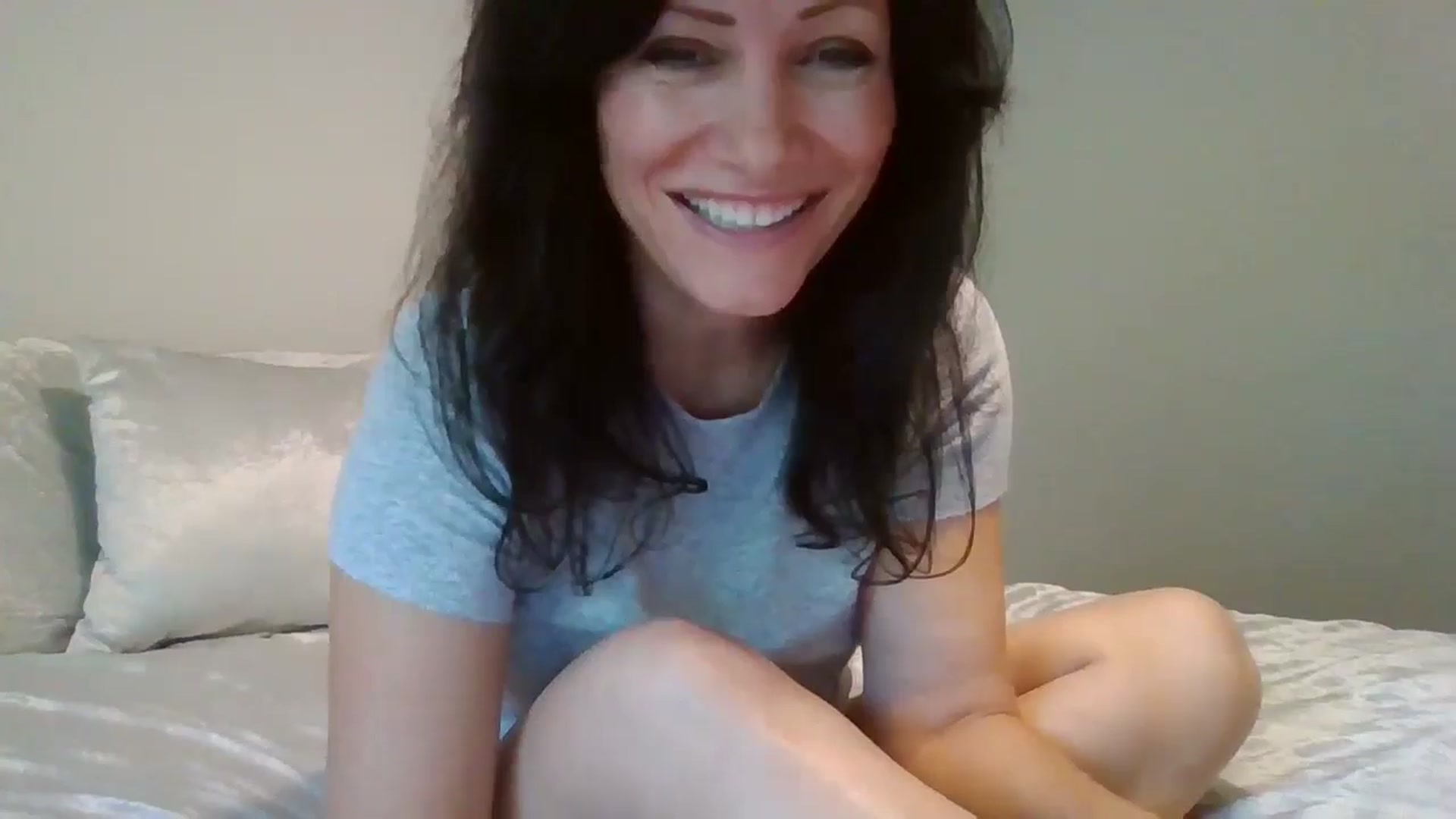 Gallery image thumbnail from LVDOLL's myfreecams stream on, 08/27/2024, 20:48 image 12 of 20