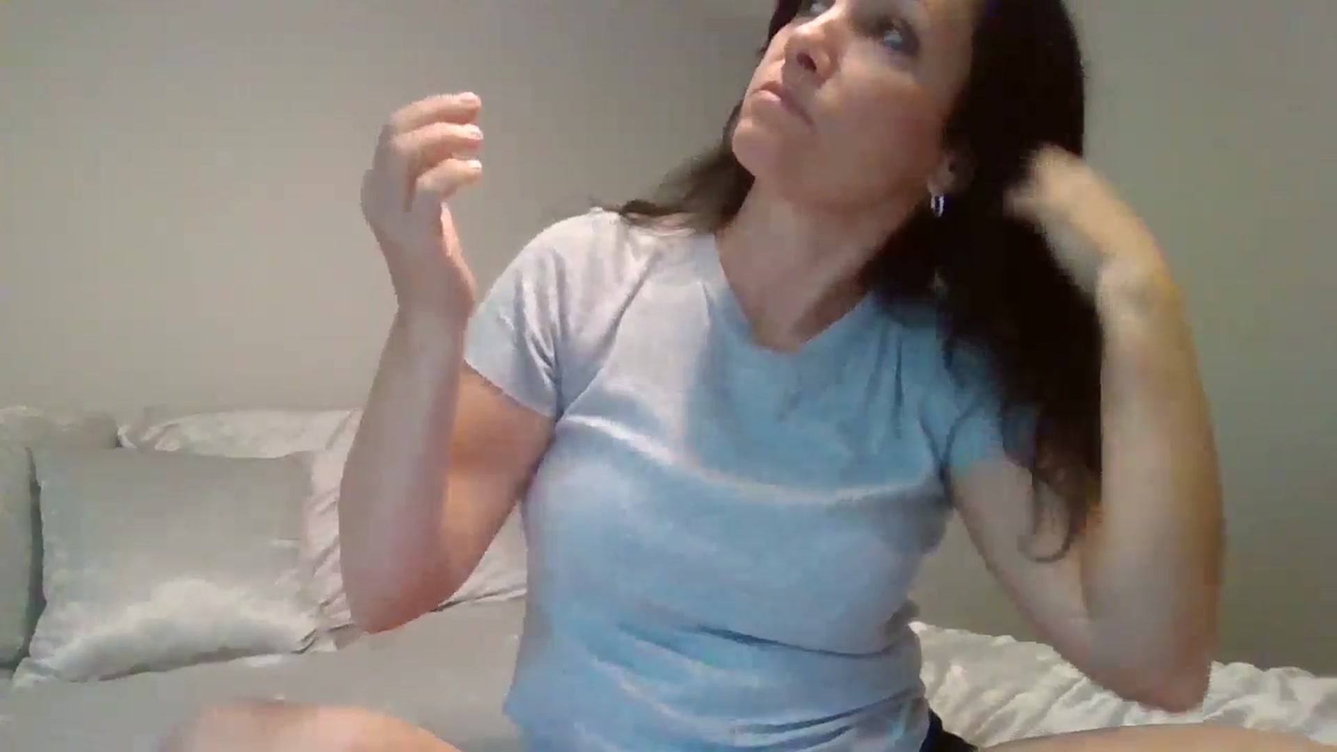 Gallery image thumbnail from LVDOLL's myfreecams stream on, 08/27/2024, 22:18 image 7 of 20