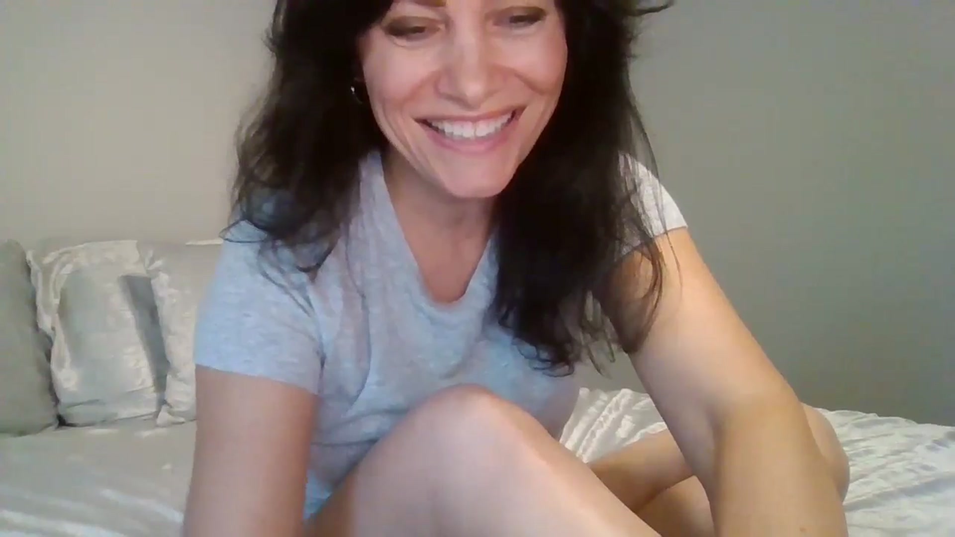 Gallery image thumbnail from LVDOLL's myfreecams stream on, 08/27/2024, 22:51 image 12 of 20