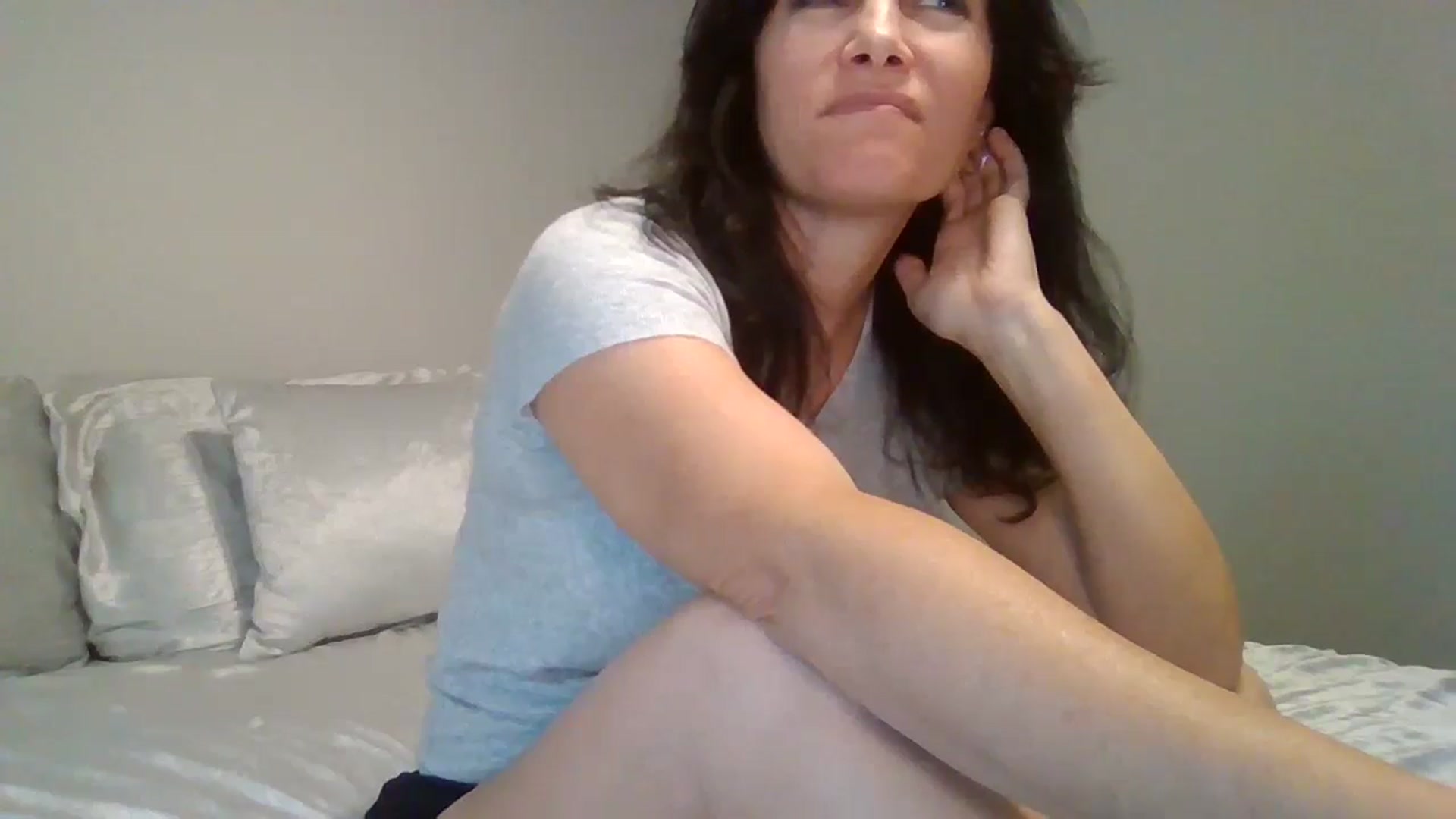 Gallery image thumbnail from LVDOLL's myfreecams stream on, 08/27/2024, 22:51 image 16 of 20