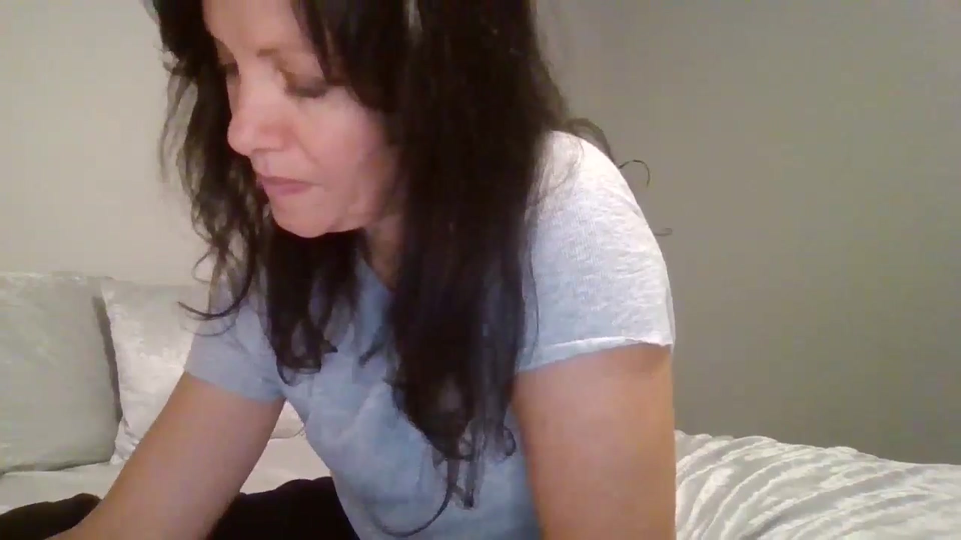 Gallery image thumbnail from LVDOLL's myfreecams stream on, 08/28/2024, 02:01 image 12 of 20