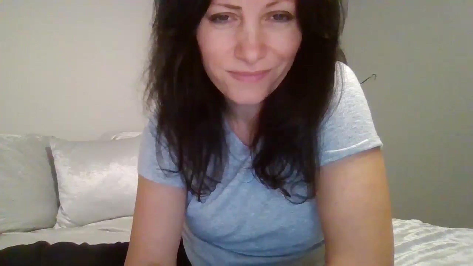Gallery image thumbnail from LVDOLL's myfreecams stream on, 08/28/2024, 02:01 image 6 of 20