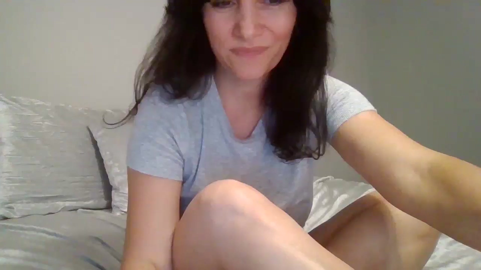 Gallery image thumbnail from LVDOLL's myfreecams stream on, 08/28/2024, 03:52 image 10 of 20
