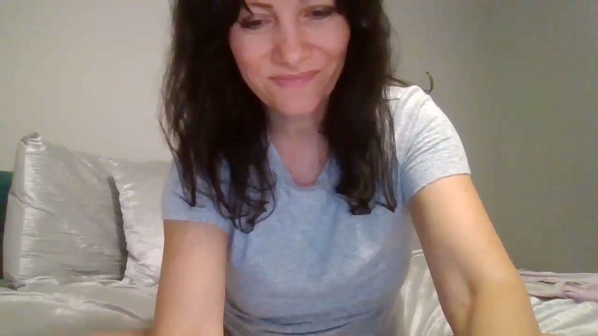 Gallery image thumbnail from LVDOLL's myfreecams stream on, 08/28/2024, 05:37 image 14 of 20