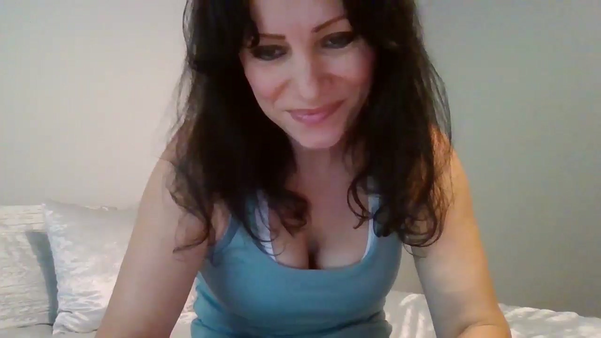 Gallery image thumbnail from LVDOLL's myfreecams stream on, 08/28/2024, 21:12 image 3 of 20