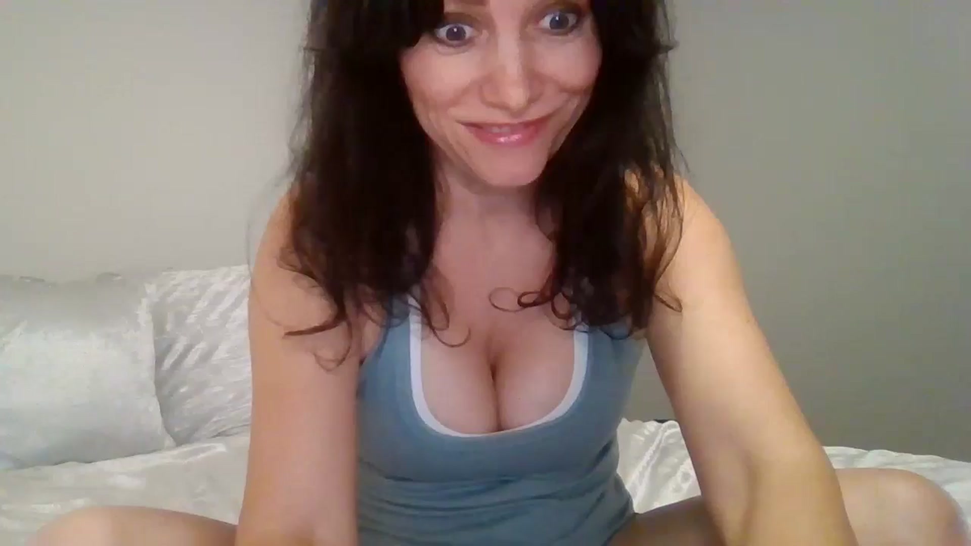 Gallery image thumbnail from LVDOLL's myfreecams stream on, 08/29/2024, 04:49 image 1 of 20