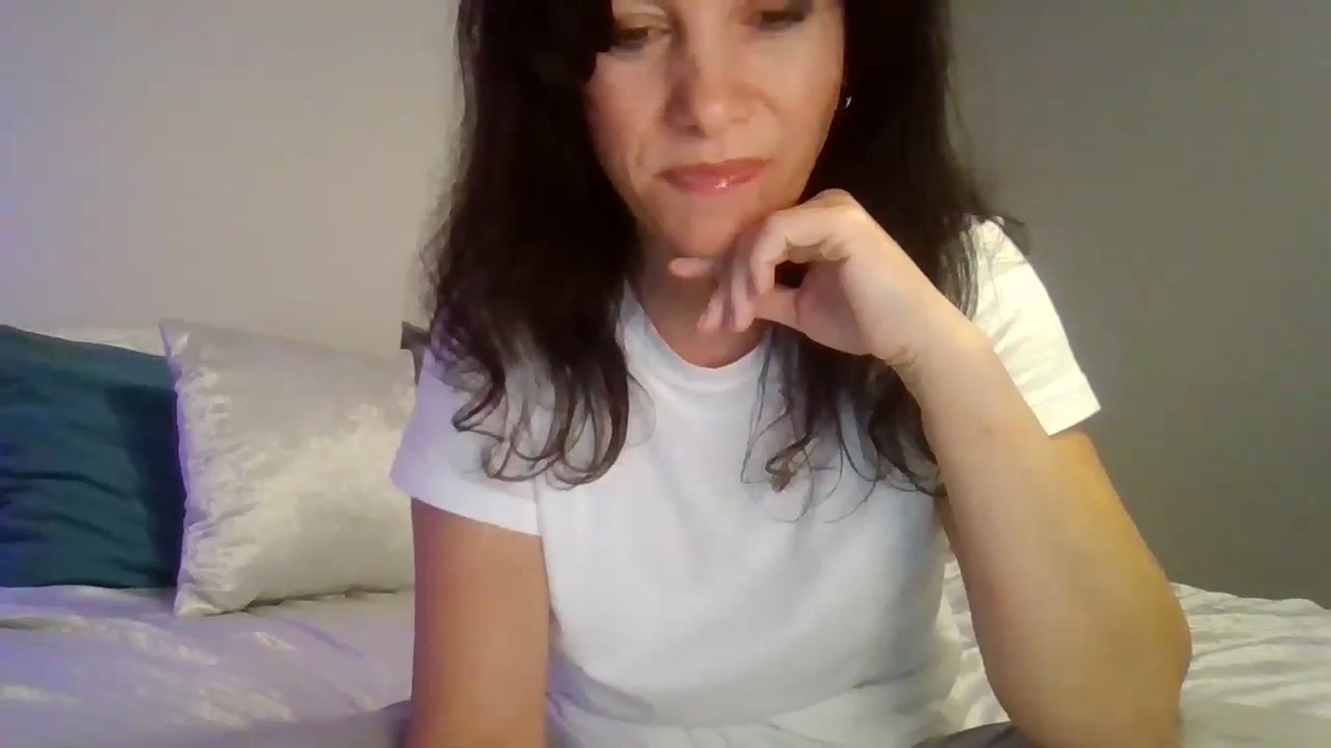 Gallery image thumbnail from LVDOLL's myfreecams stream on, 08/30/2024, 02:39 image 17 of 20