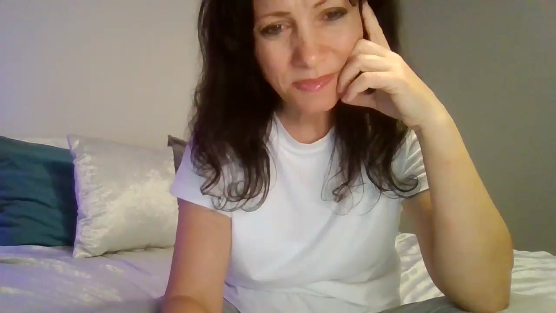 Gallery image thumbnail from LVDOLL's myfreecams stream on, 08/30/2024, 02:39 image 13 of 20