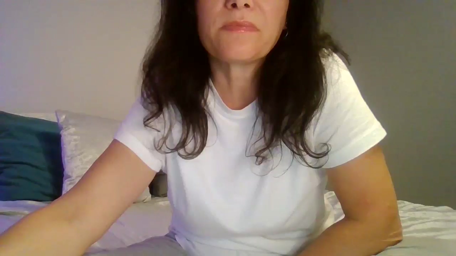 Gallery image thumbnail from LVDOLL's myfreecams stream on, 08/30/2024, 02:39 image 14 of 20