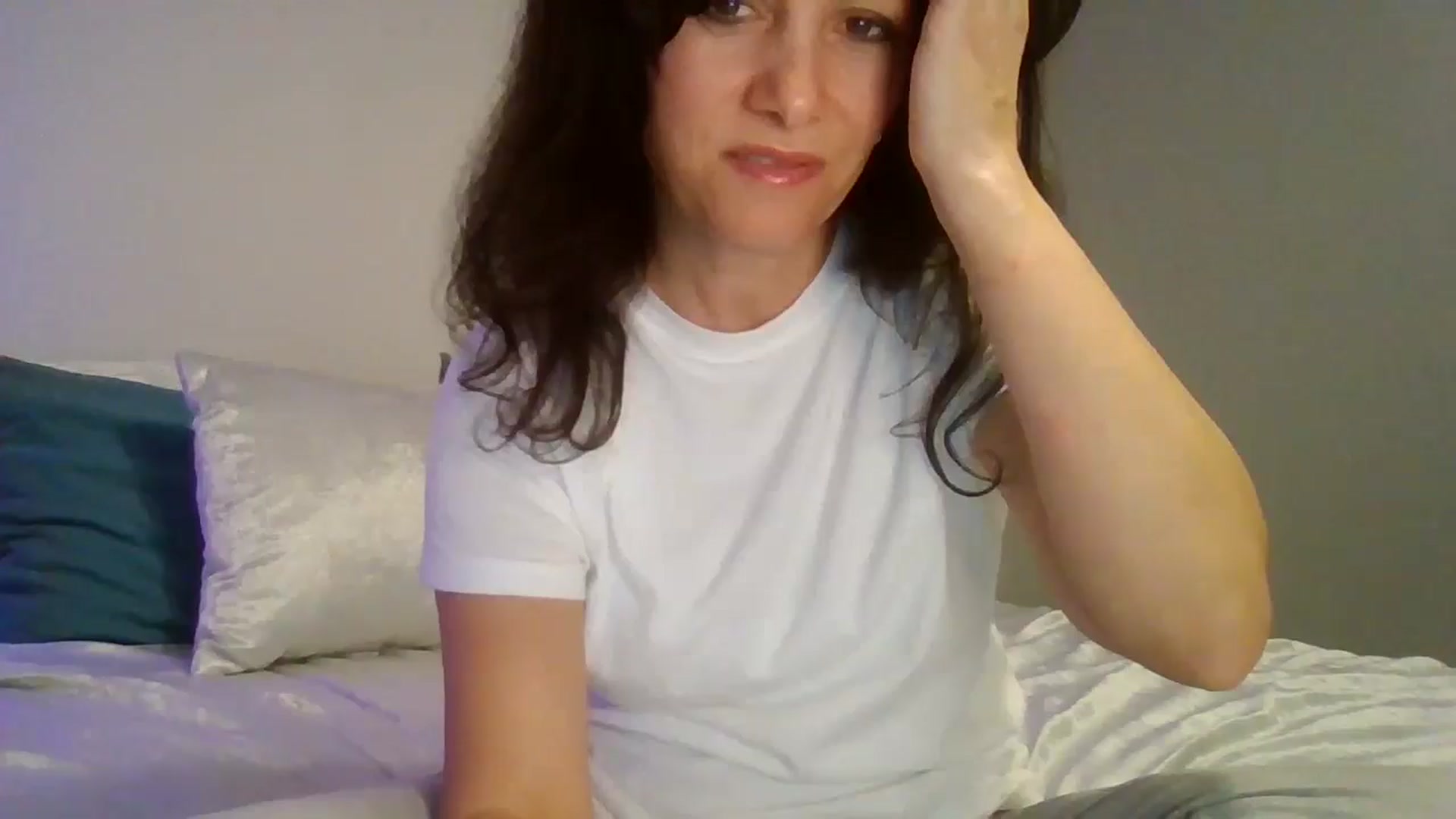 Gallery image thumbnail from LVDOLL's myfreecams stream on, 08/30/2024, 02:39 image 20 of 20