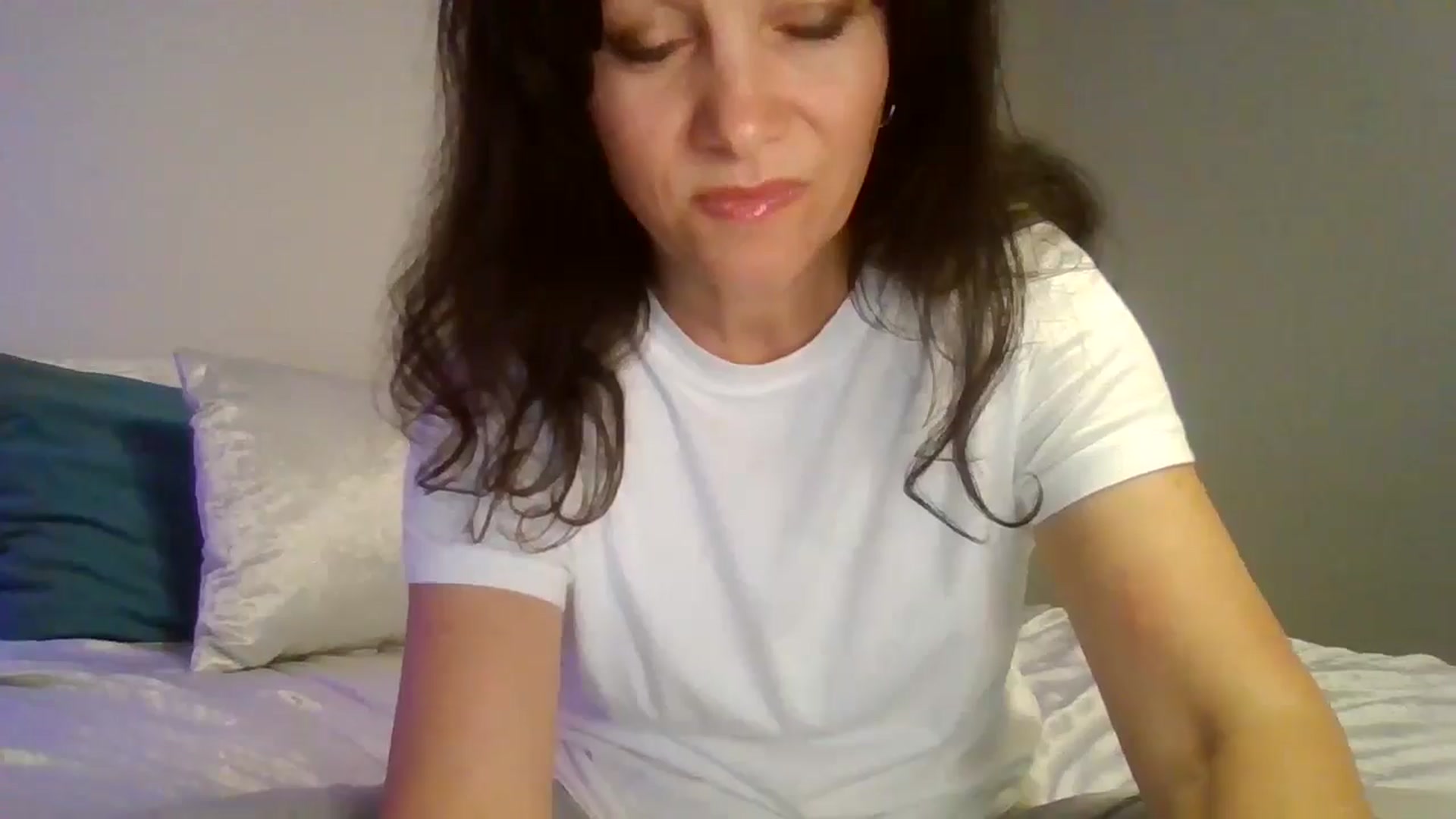 Gallery image thumbnail from LVDOLL's myfreecams stream on, 08/30/2024, 02:39 image 19 of 20
