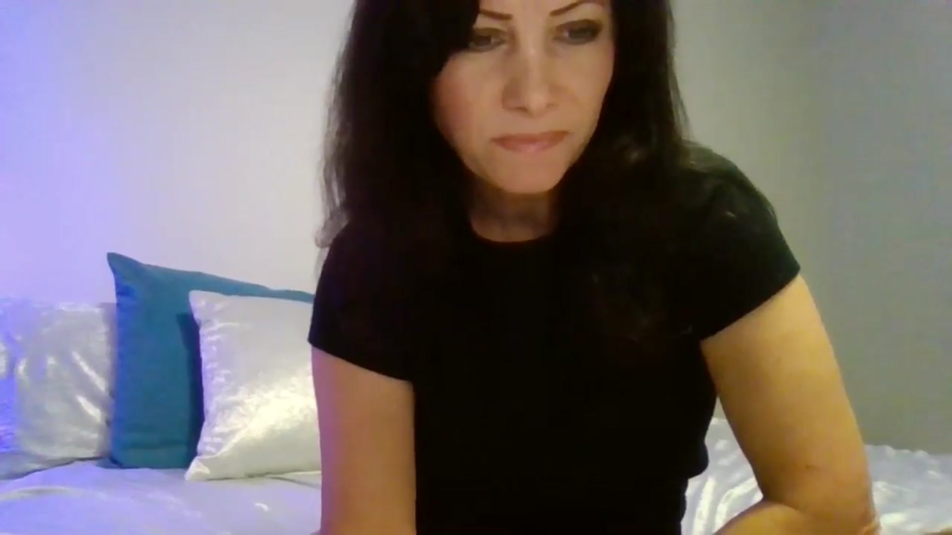 Gallery image thumbnail from LVDOLL's myfreecams stream on, 09/01/2024, 02:42 image 2 of 20
