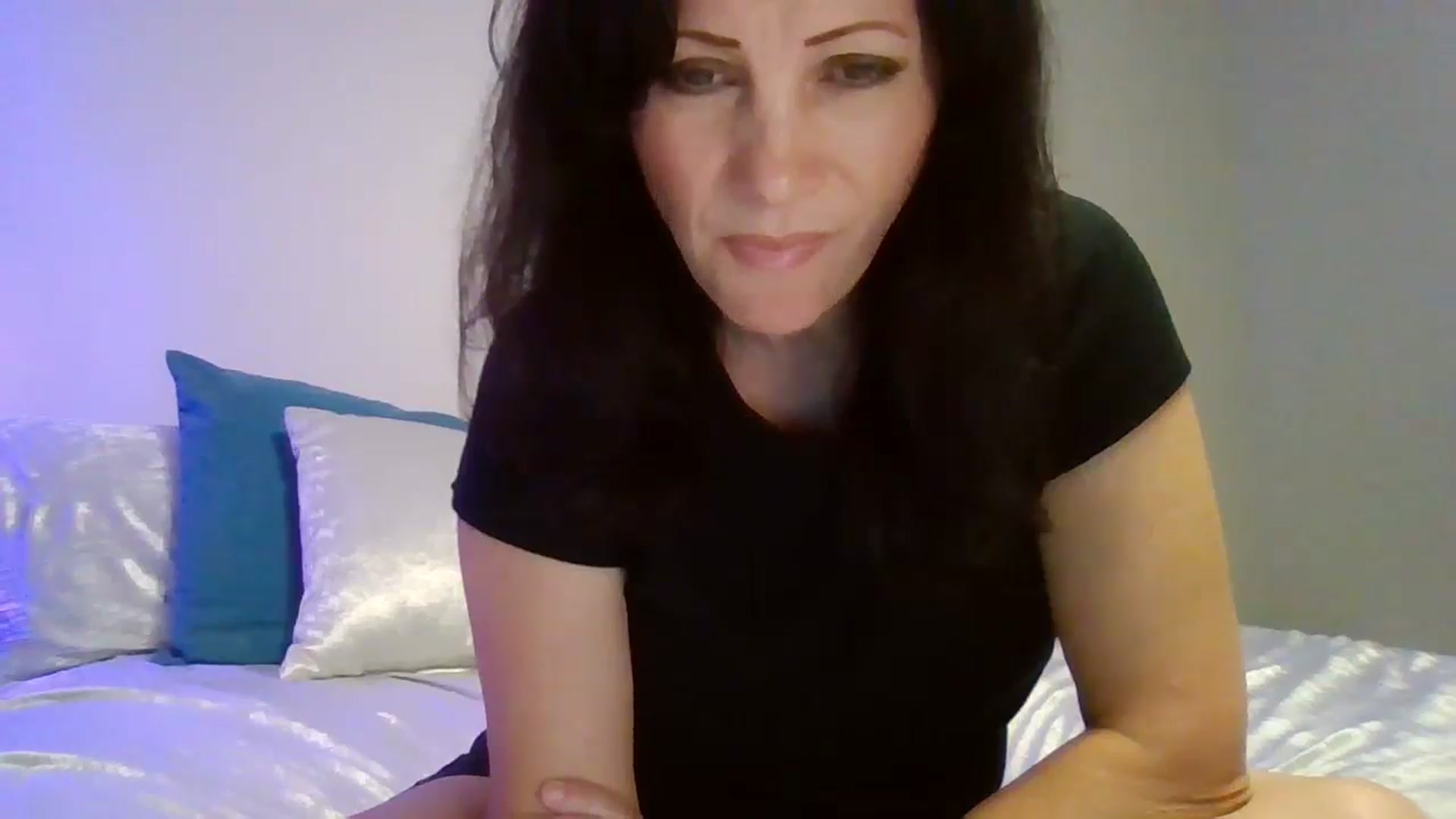 Gallery image thumbnail from LVDOLL's myfreecams stream on, 09/01/2024, 02:42 image 10 of 20