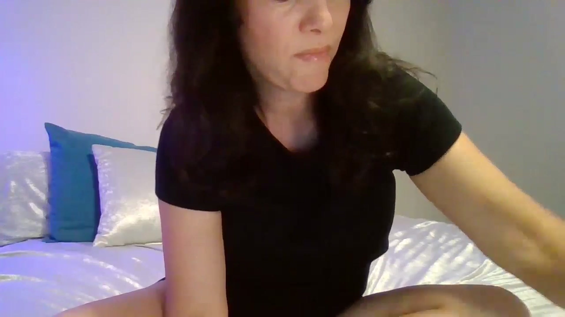 Gallery image thumbnail from LVDOLL's myfreecams stream on, 09/01/2024, 02:42 image 15 of 20