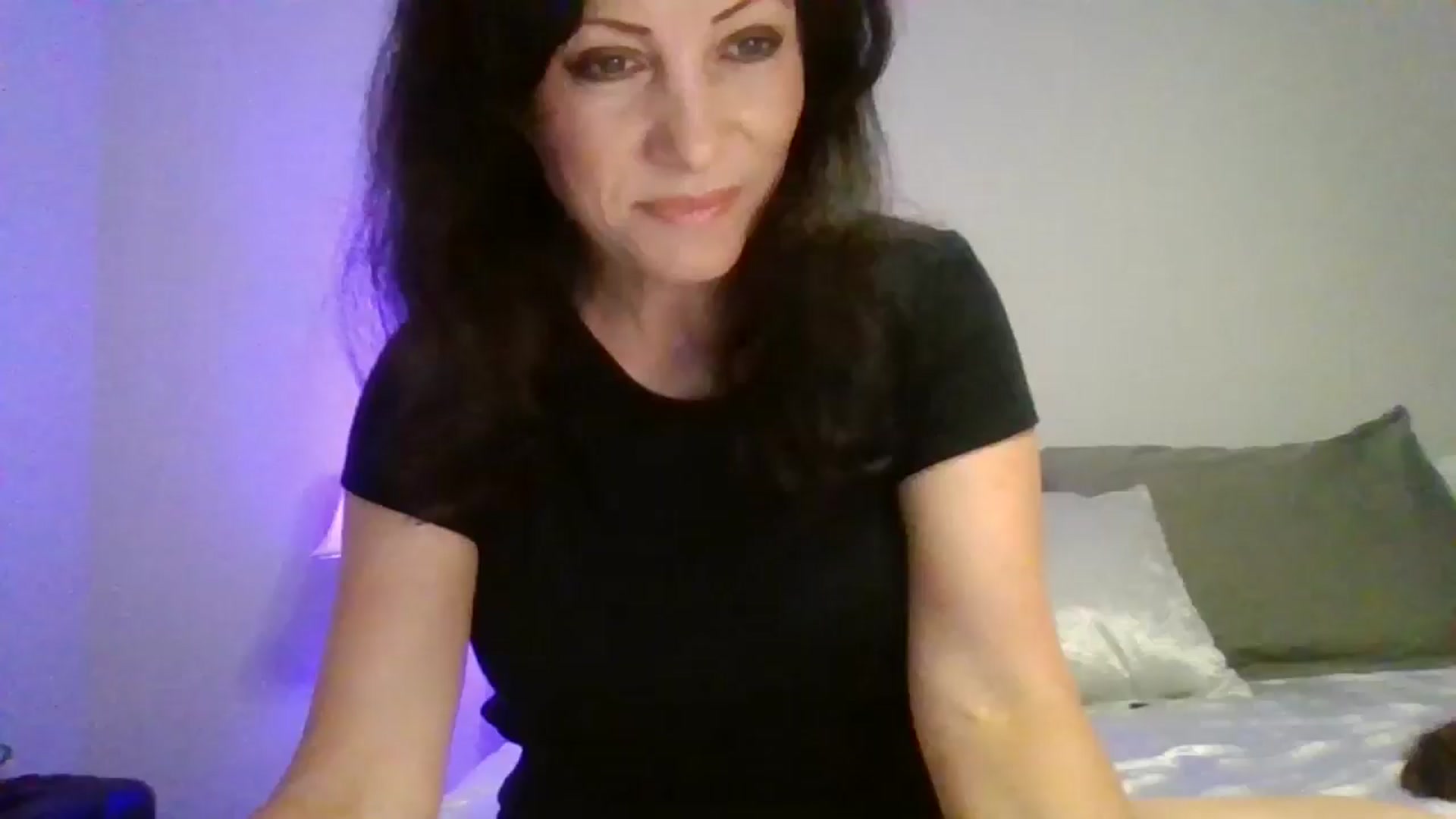 Gallery image thumbnail from LVDOLL's myfreecams stream on, 09/01/2024, 02:42 image 1 of 20