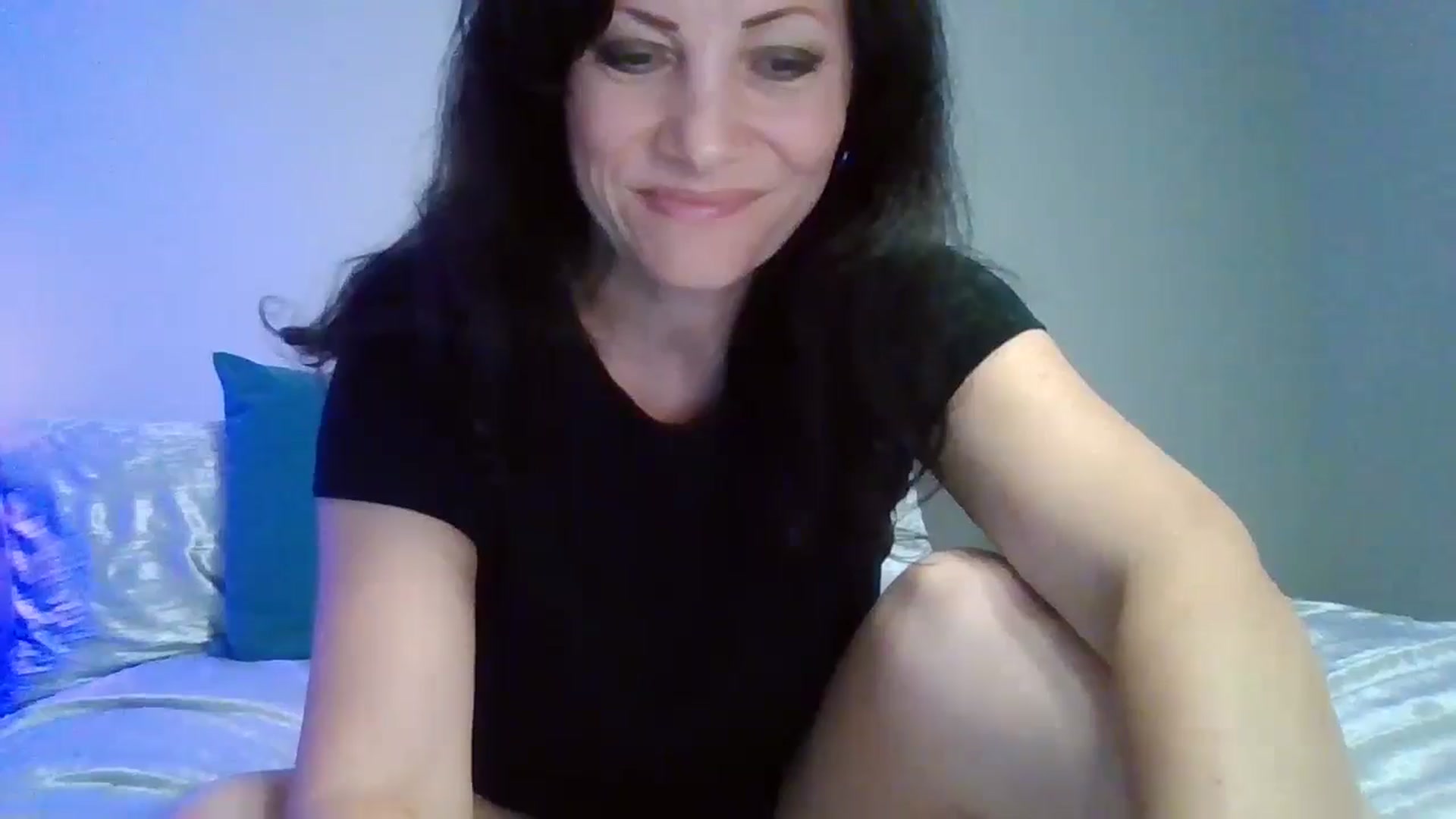 Gallery image thumbnail from LVDOLL's myfreecams stream on, 09/01/2024, 05:00 image 15 of 20
