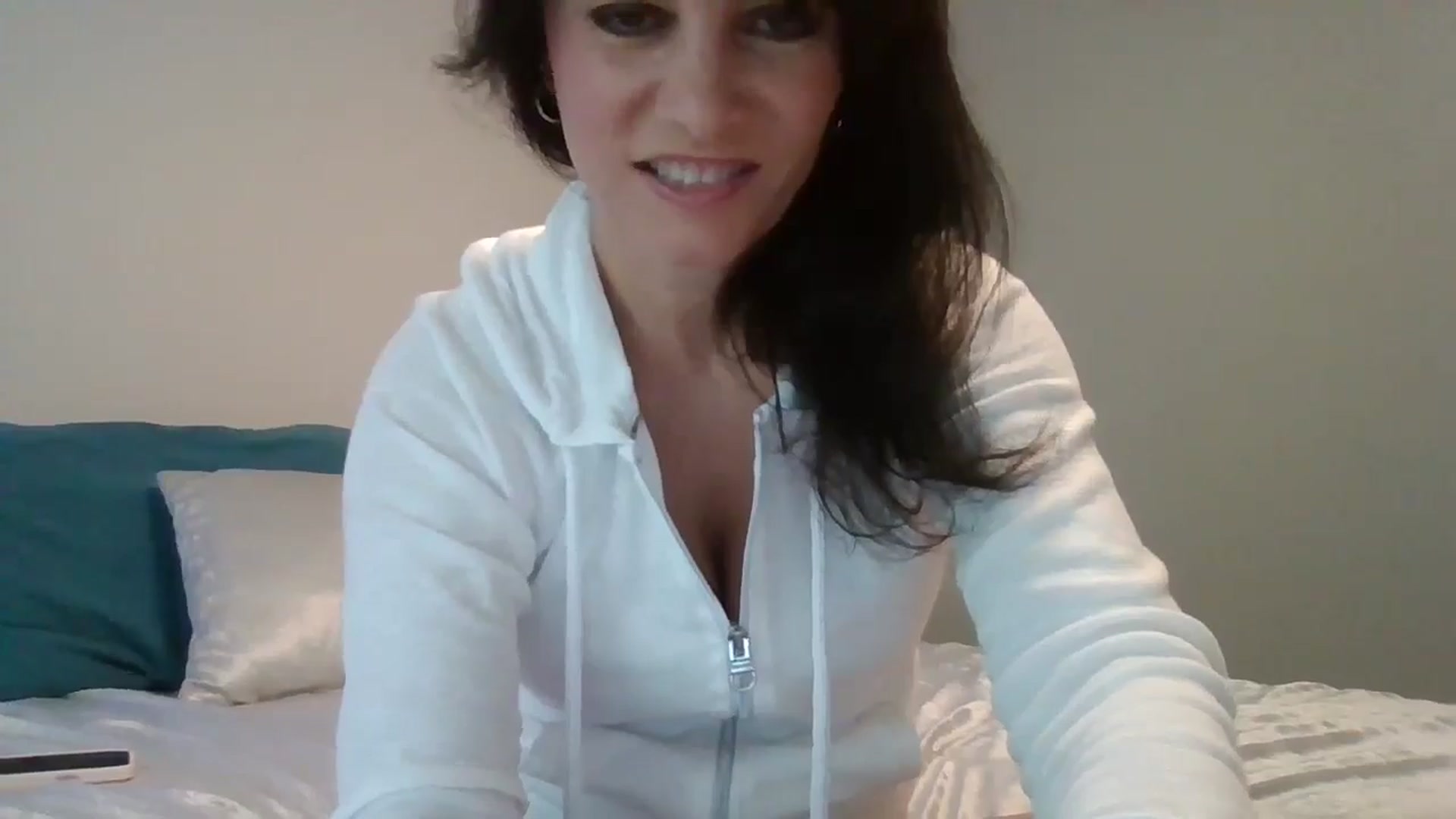 Gallery image thumbnail from LVDOLL's myfreecams stream on, 09/01/2024, 20:42 image 9 of 20