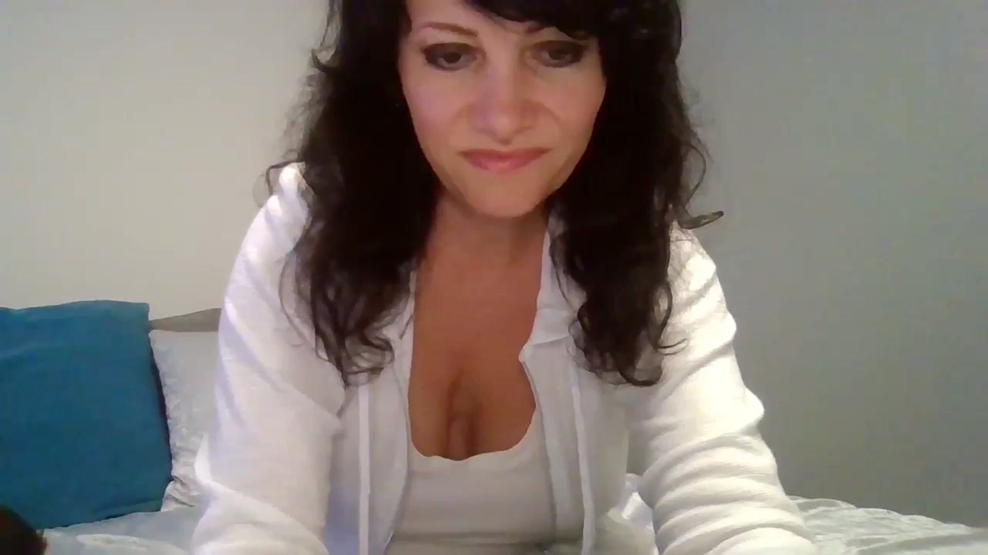 Gallery image thumbnail from LVDOLL's myfreecams stream on, 09/02/2024, 04:46 image 5 of 20
